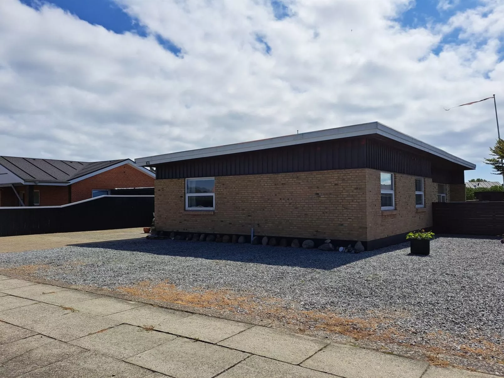 "Falk" - 900m from the sea-Outside