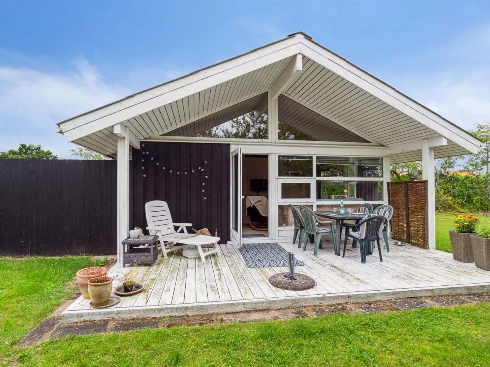 "Akseline" - 300m from the sea-Draußen