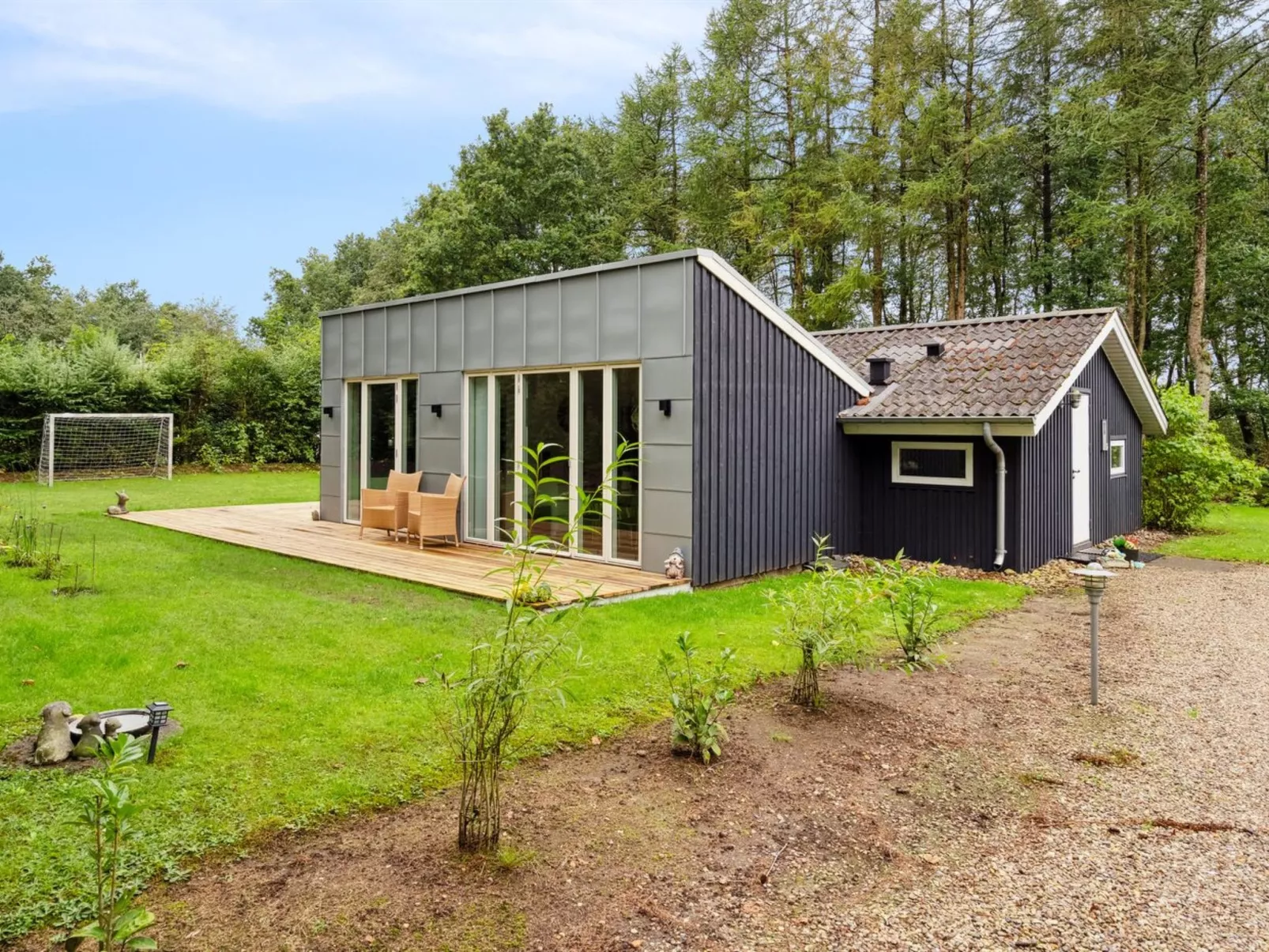 "Brynhild" - 30km from the sea-Draußen