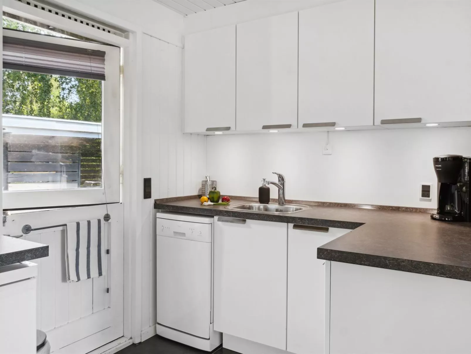 "Thordgrim" - 600m from the sea-Inside