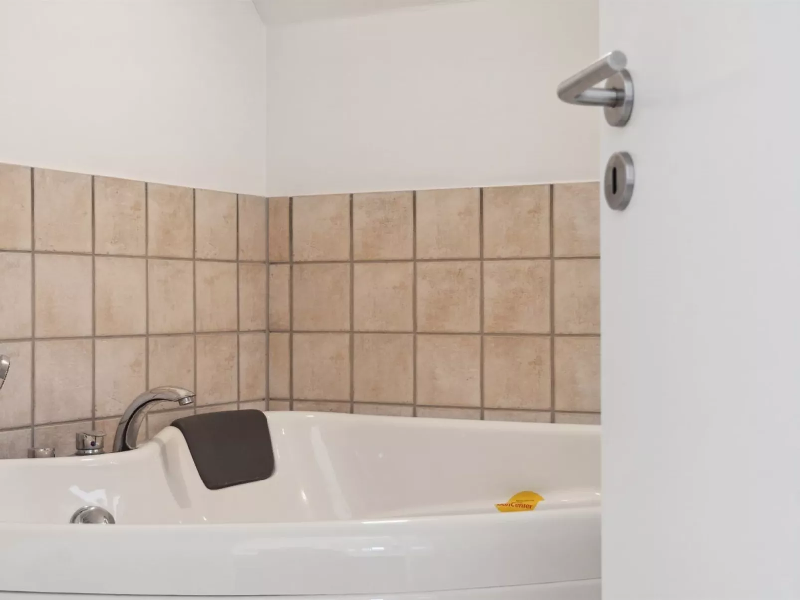 "Sophy" - 150m from the sea-Inside