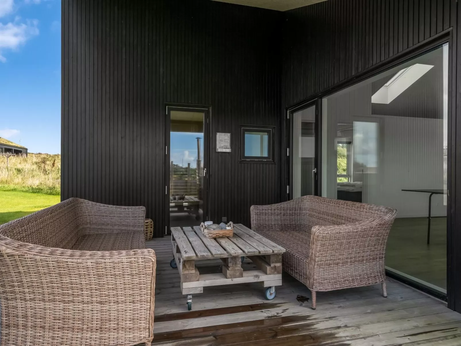 "Egil" - 1.5km from the sea-Draußen