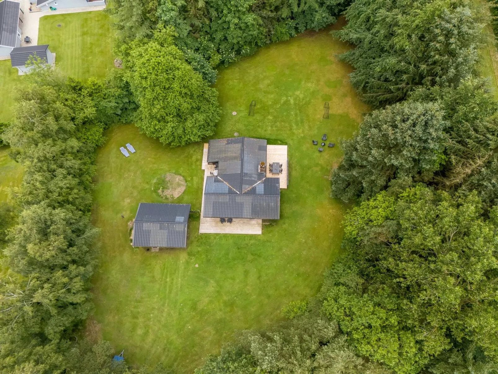 "Gudrid" - 250m to the fjord-Outside