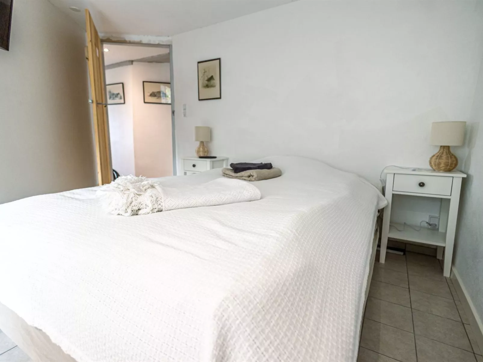 "Arnora" - 48km from the sea-Drinnen