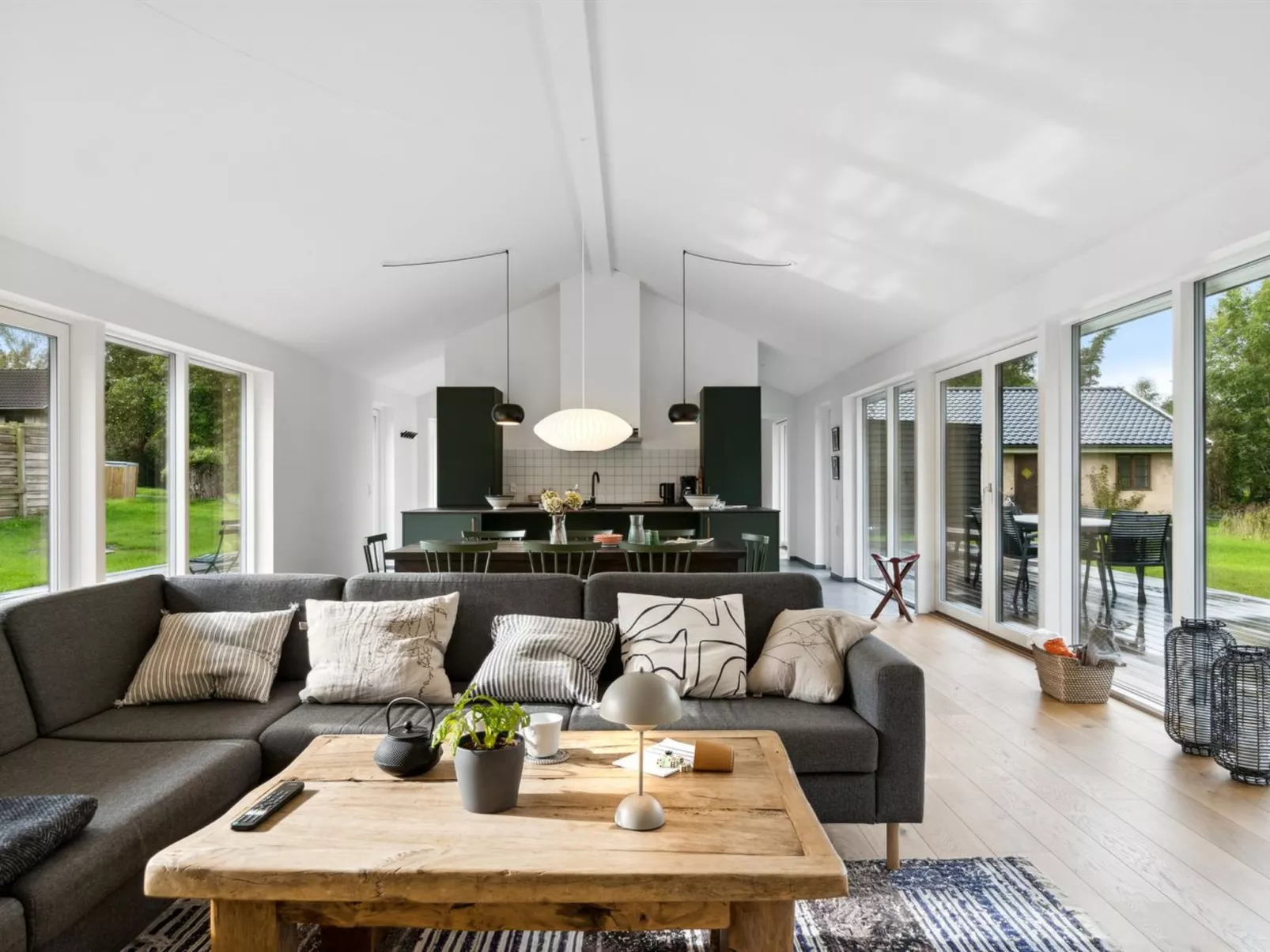 "Tessa" - 1.6km from the sea-Inside