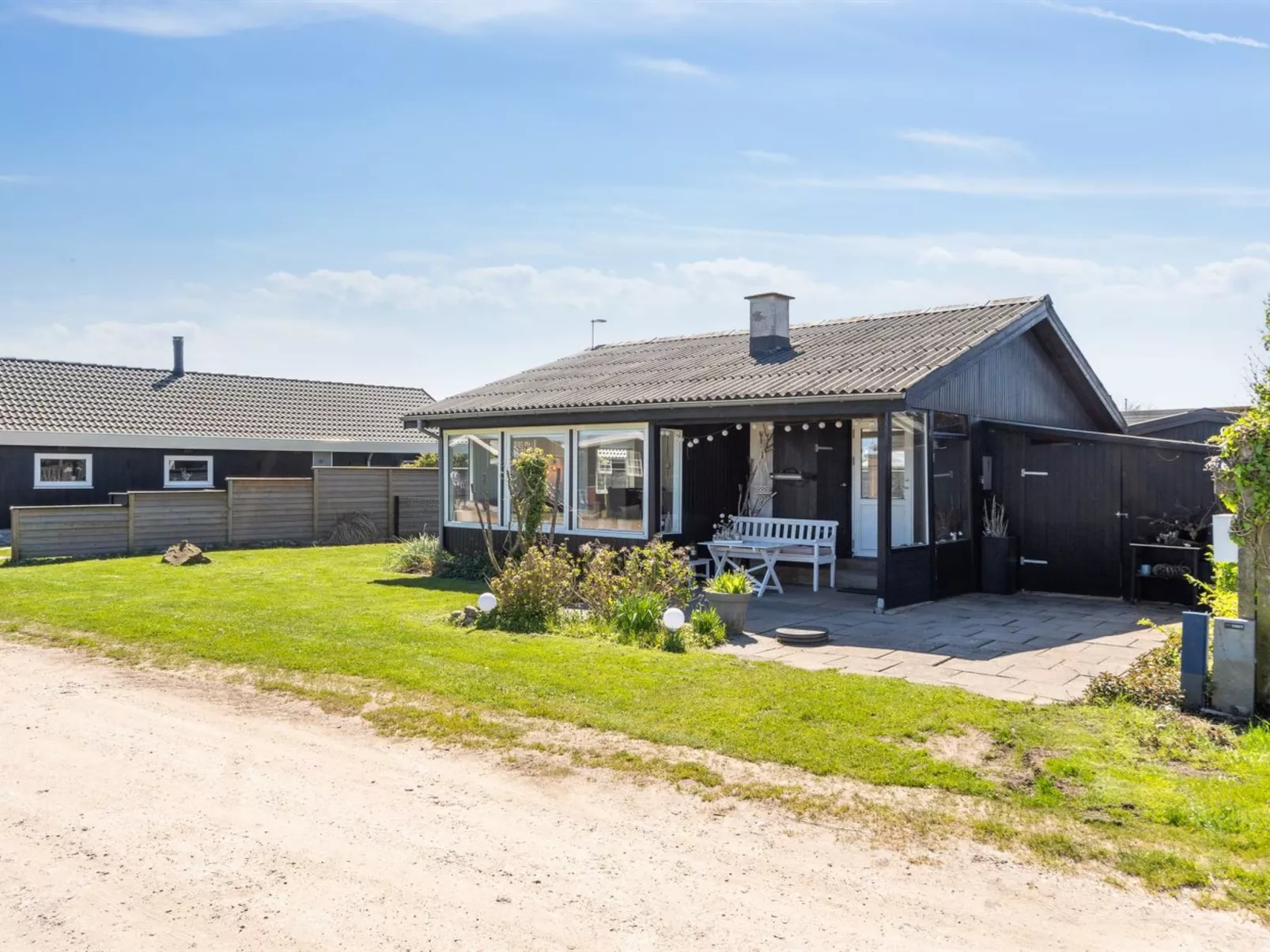 "Elisabeta" - 60m from the sea-Outside