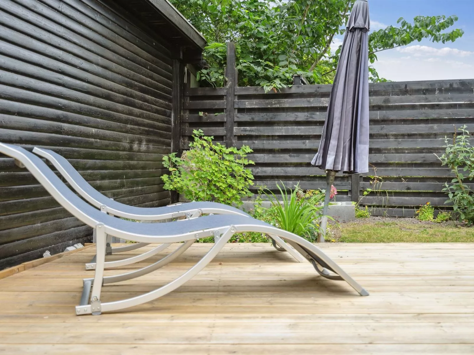 "Tjarven" - 300m from the sea-Outside