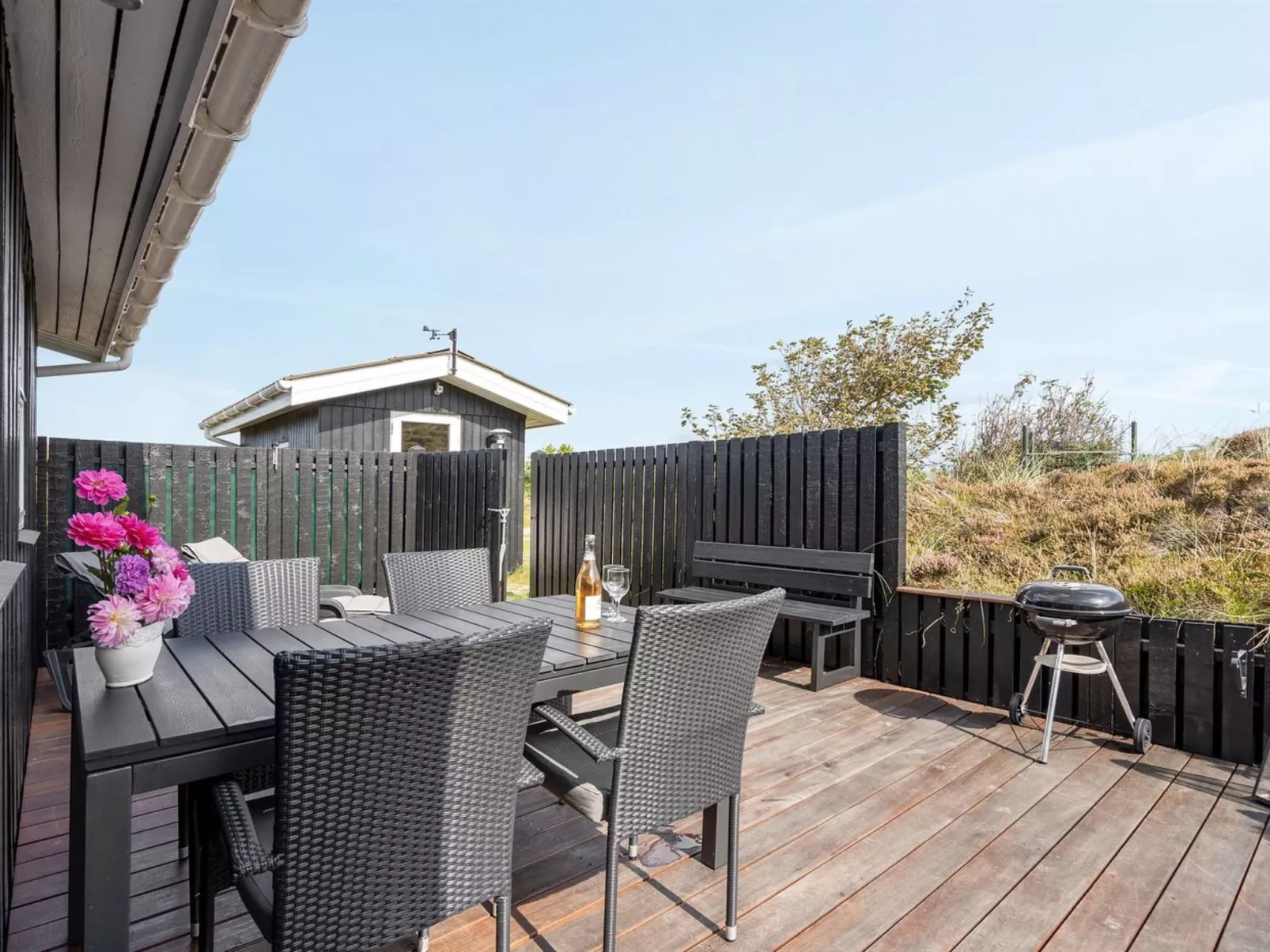 "Nashota" - 700m from the sea-Draußen