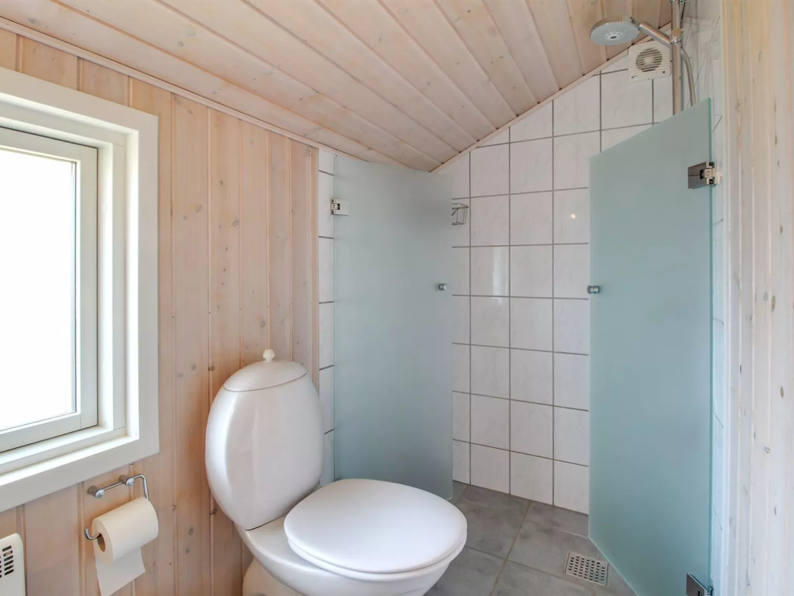 "Aska" - 400m from the sea-Dedans