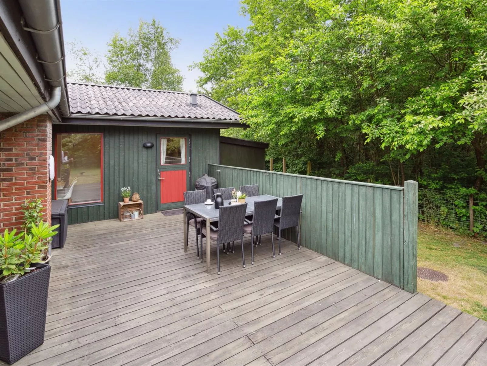 "Nyalle" - 30km from the sea-Outside