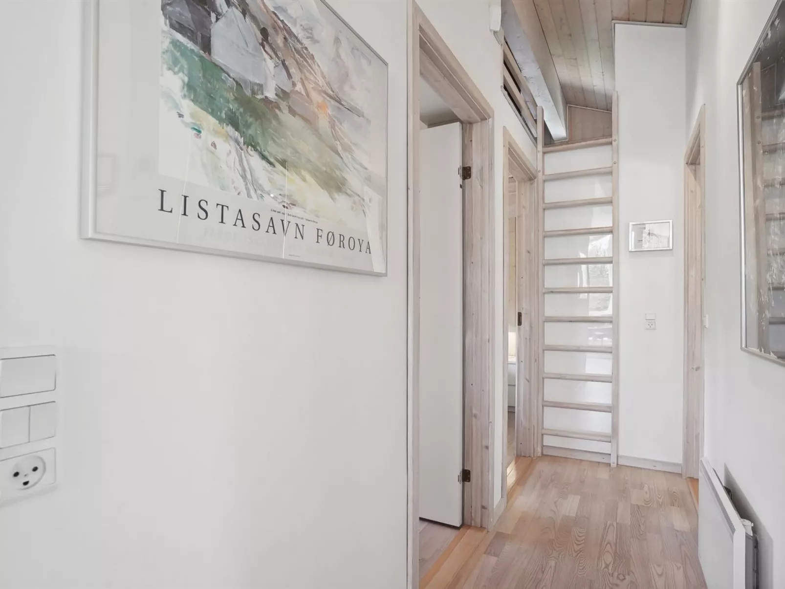 "Katrina" - 1.7km from the sea-Dedans