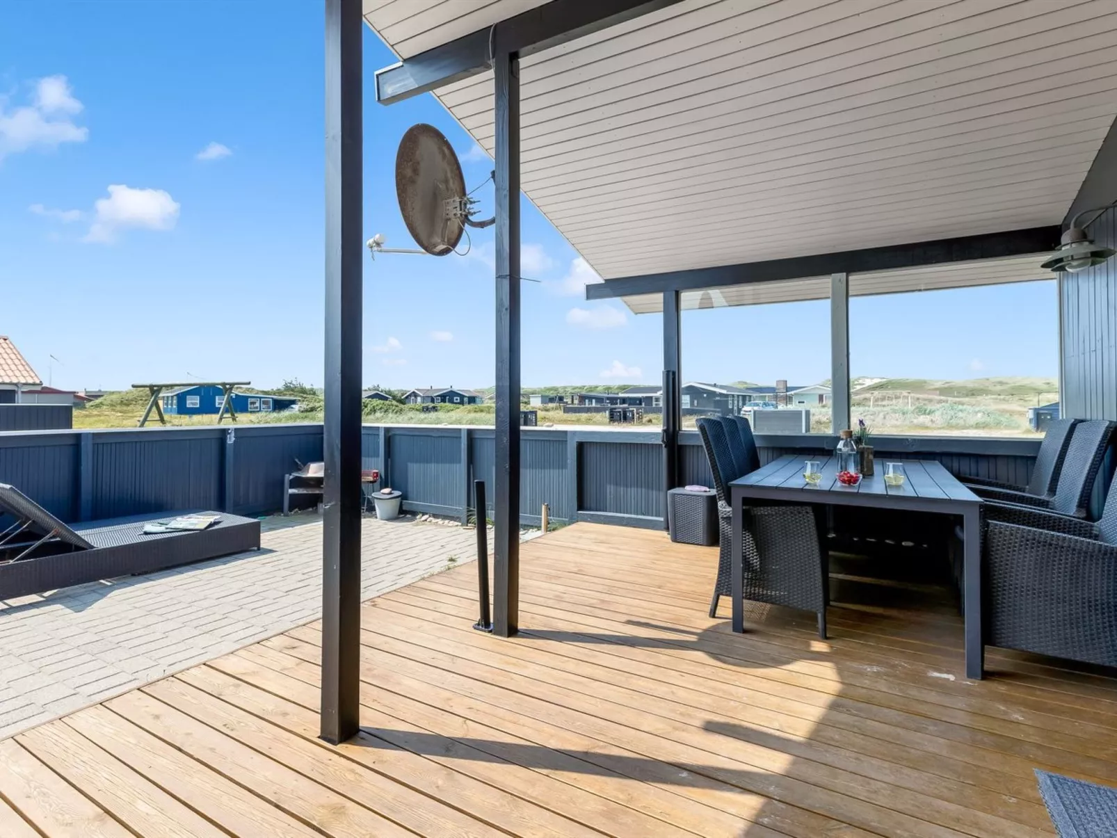 "Signhild" -  from the sea-Outside