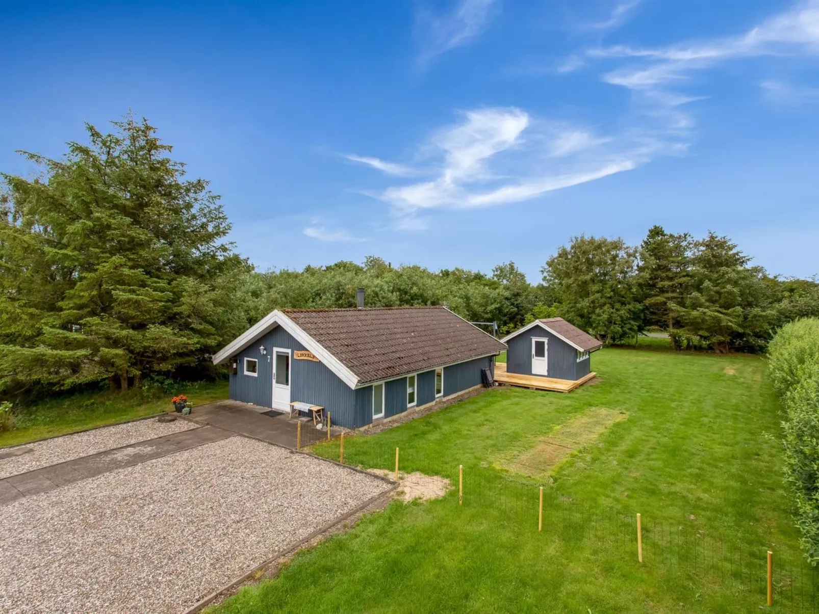 "Frender" - 800m to the fjord-Dehors