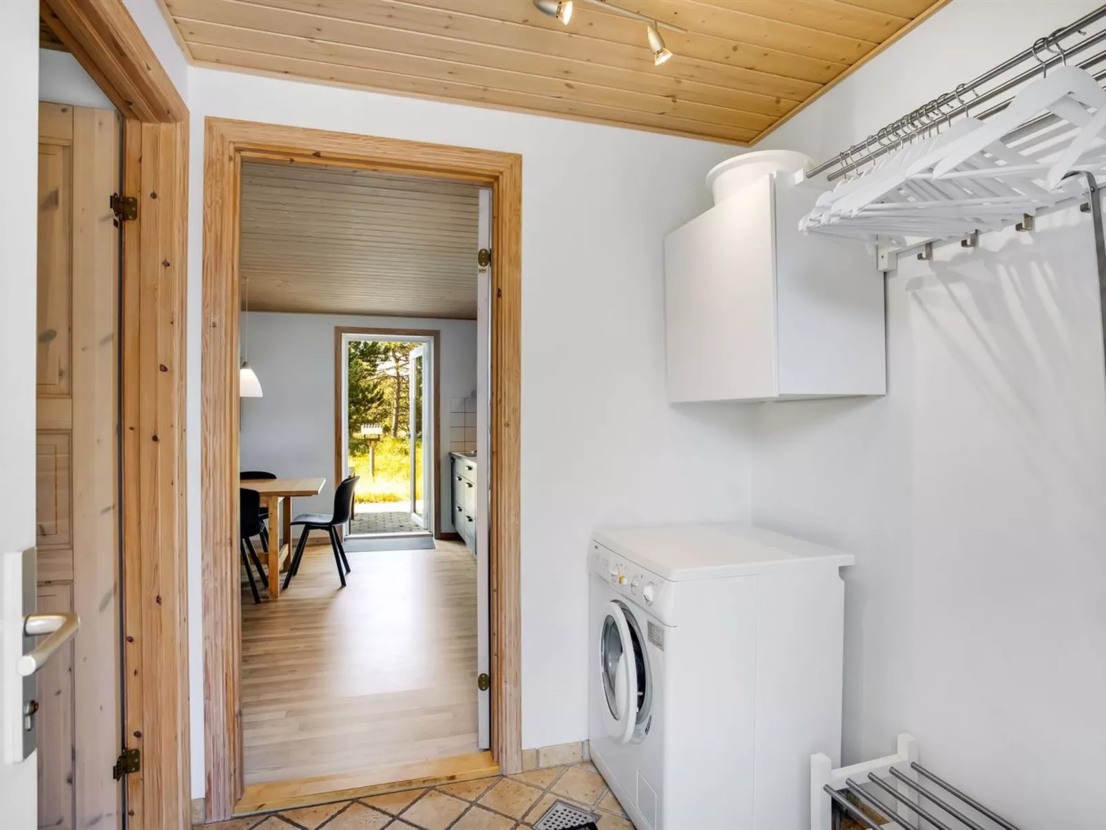 "Laila" - 1.2km from the sea-Inside