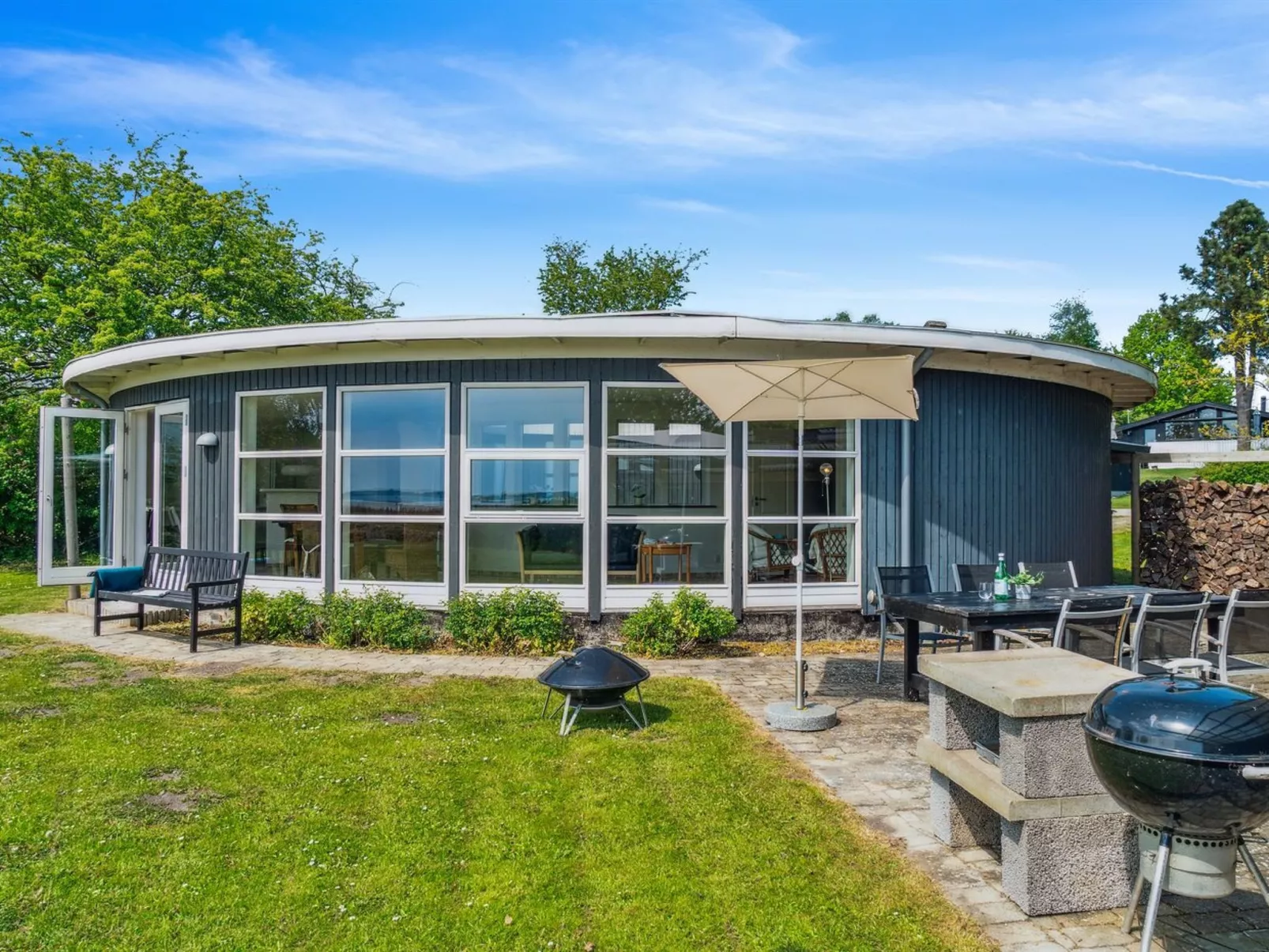 "Vemund" - 100m to the fjord-Draußen