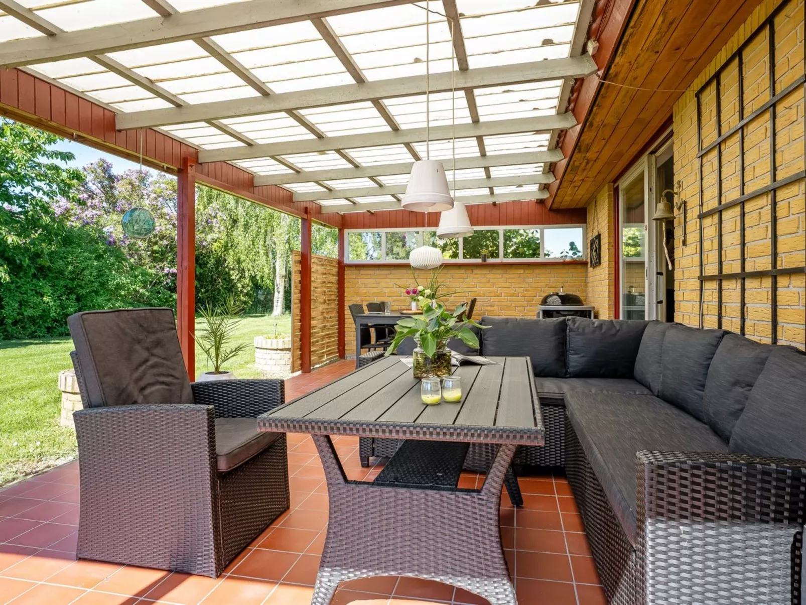 "Maleen" - 150m to the fjord-Outside