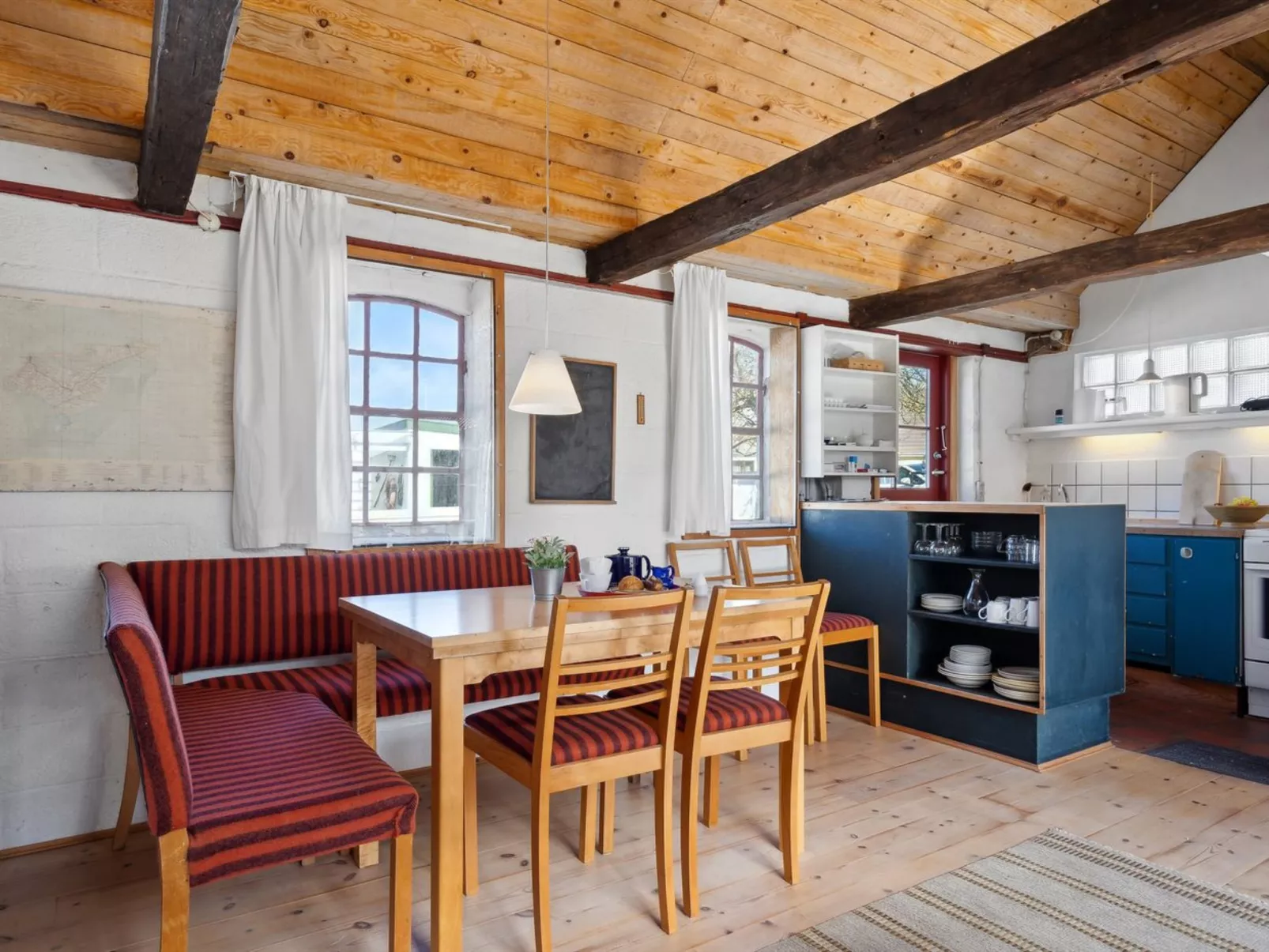 "Bedri" - 100m from the sea-Dedans