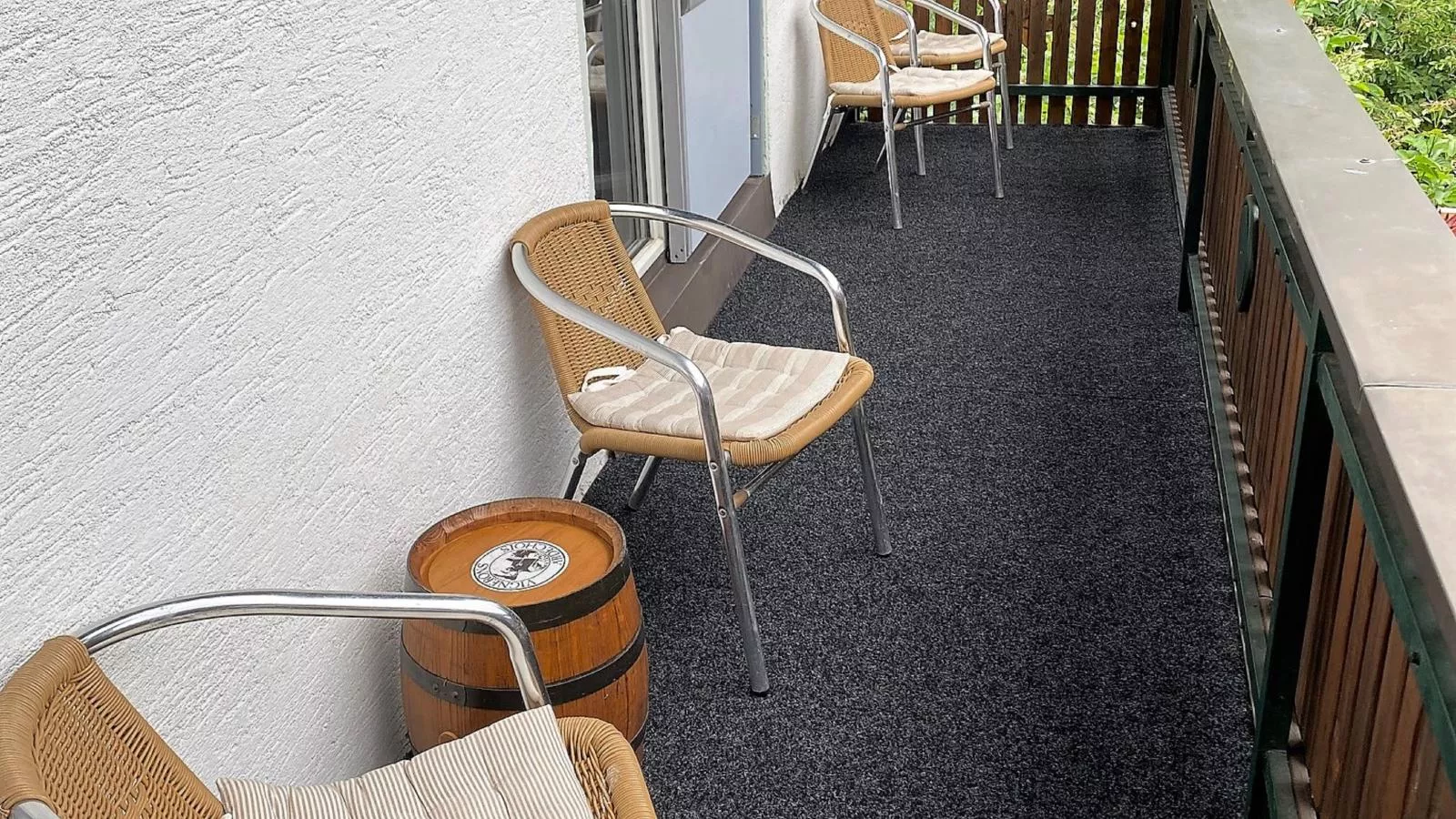 Yannsa-Terrace balcony