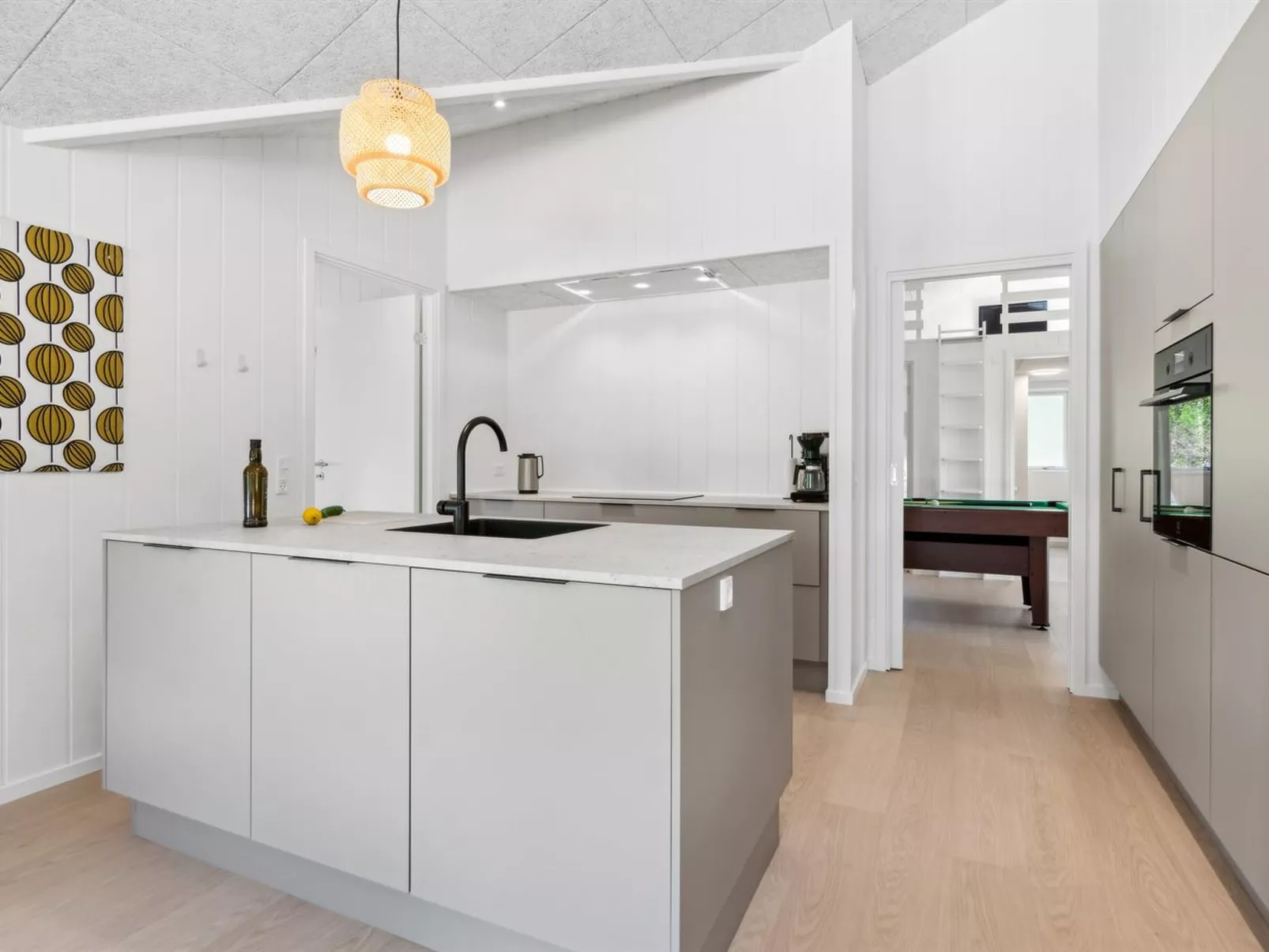 "Nicolas" - 500m from the sea-Dedans