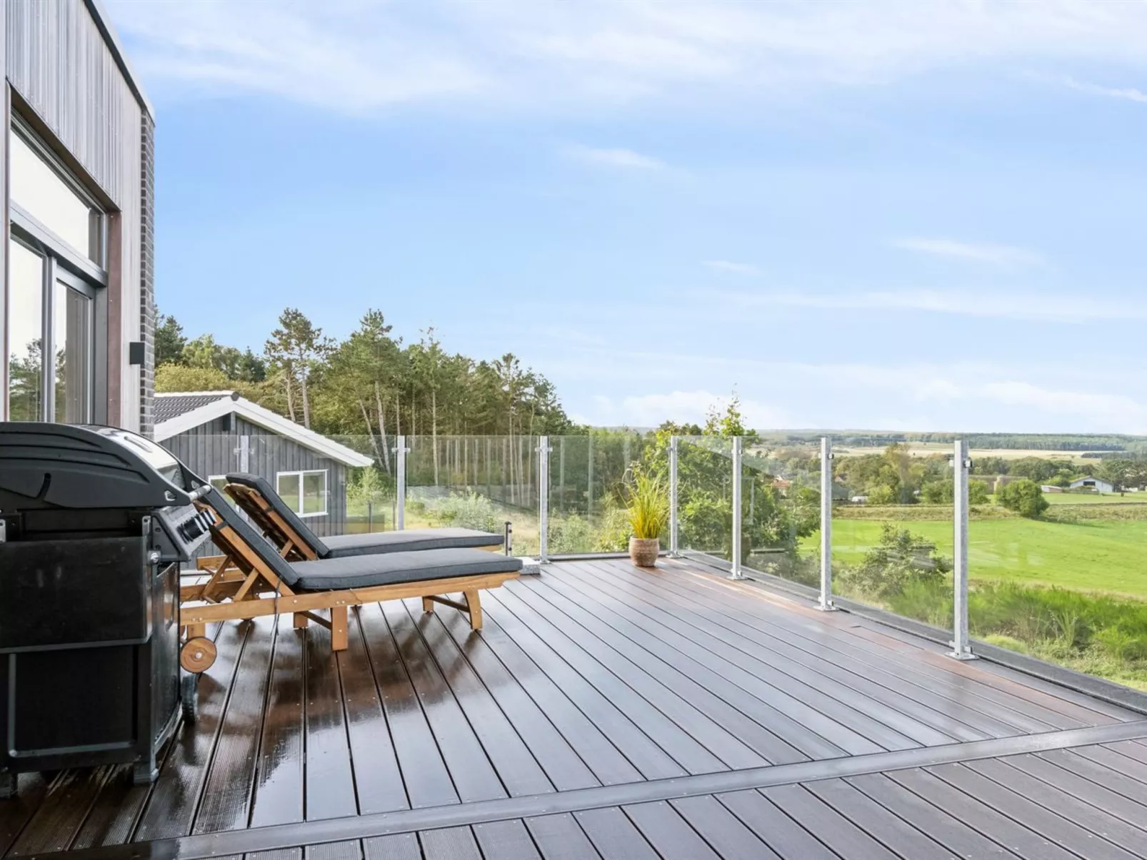 "Ann" - 1.3km from the sea-Dehors