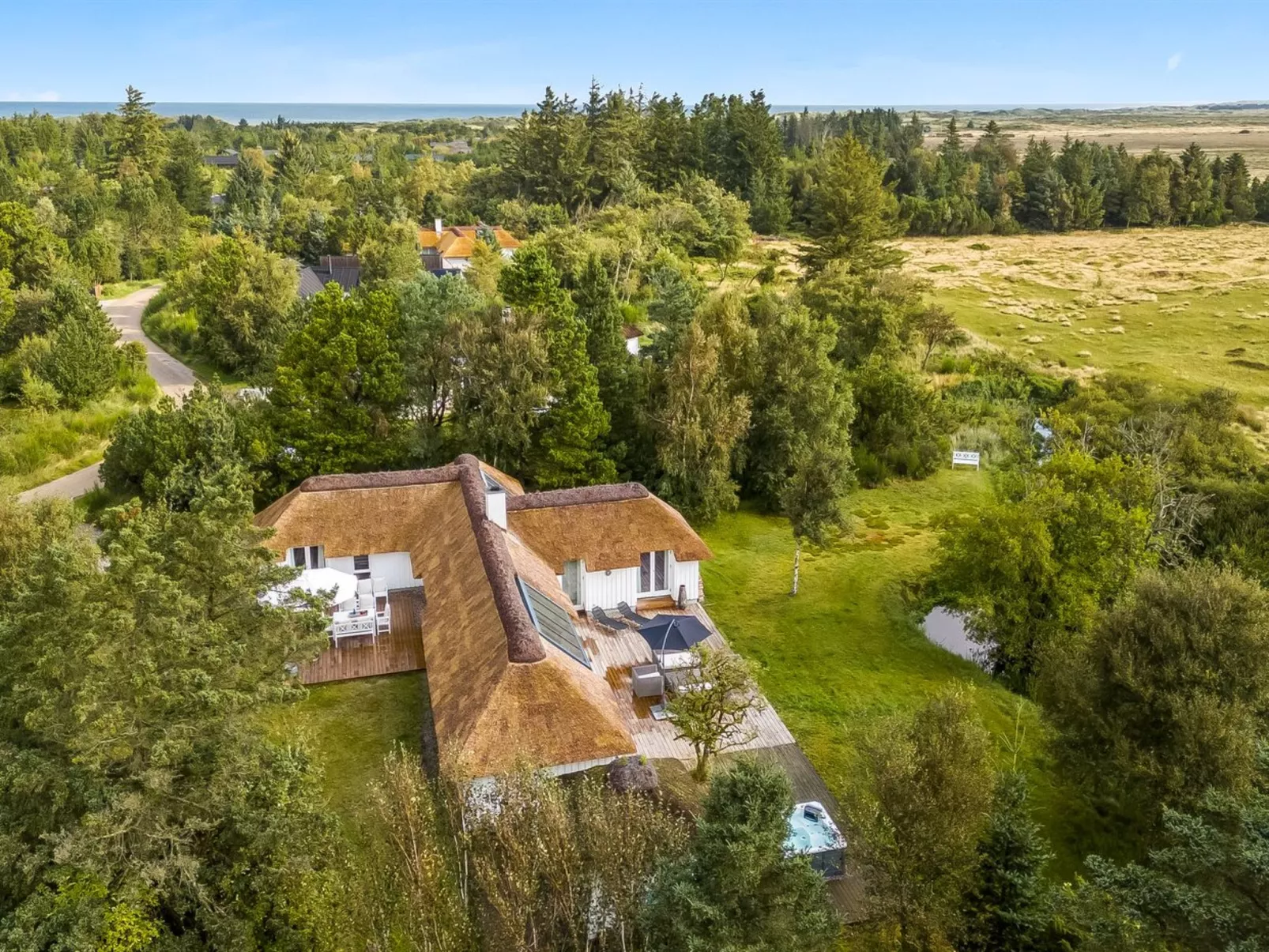 "Verner" - 900m from the sea-Dehors