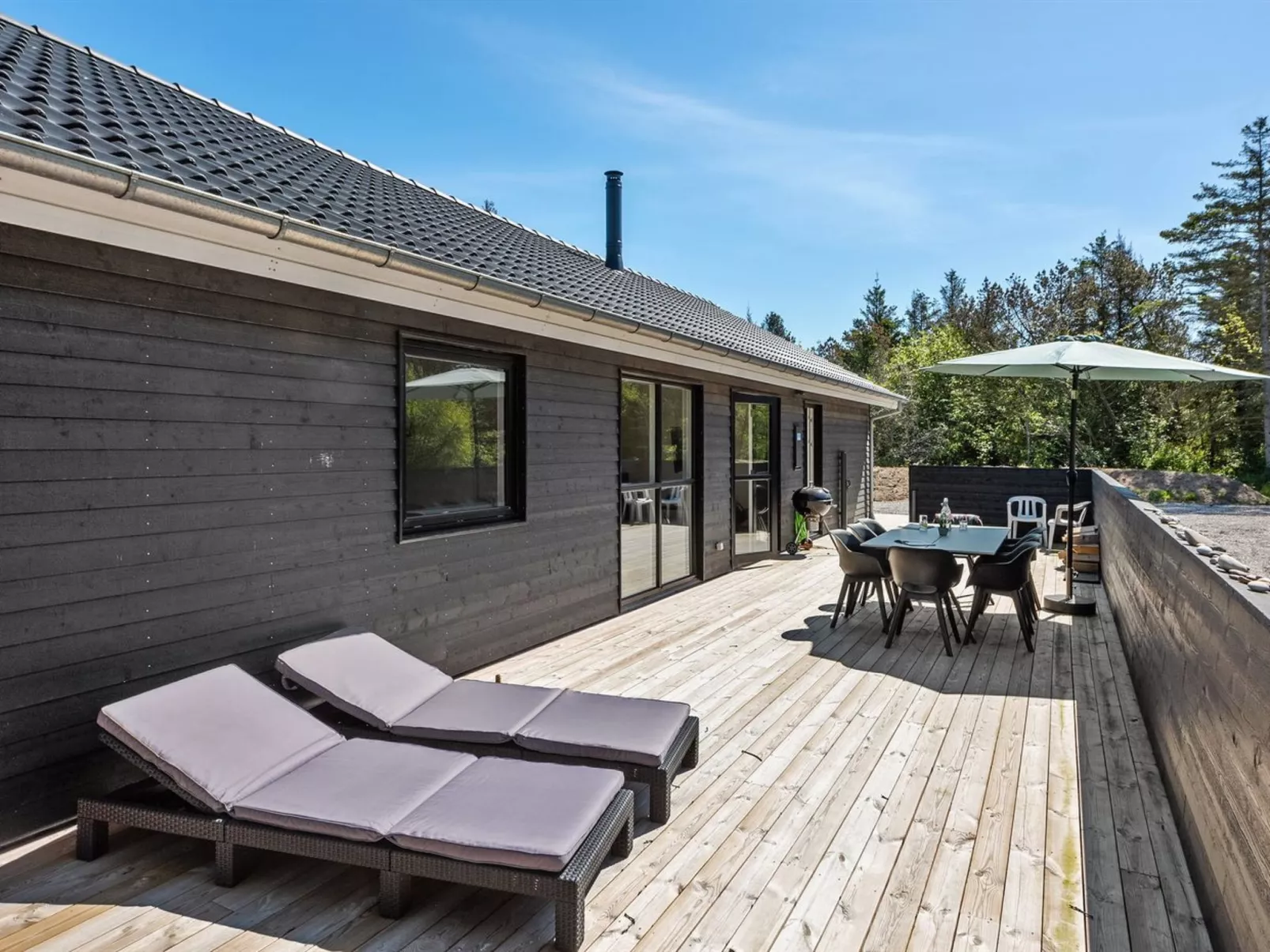 "Merve" - 800m to the fjord-Outside