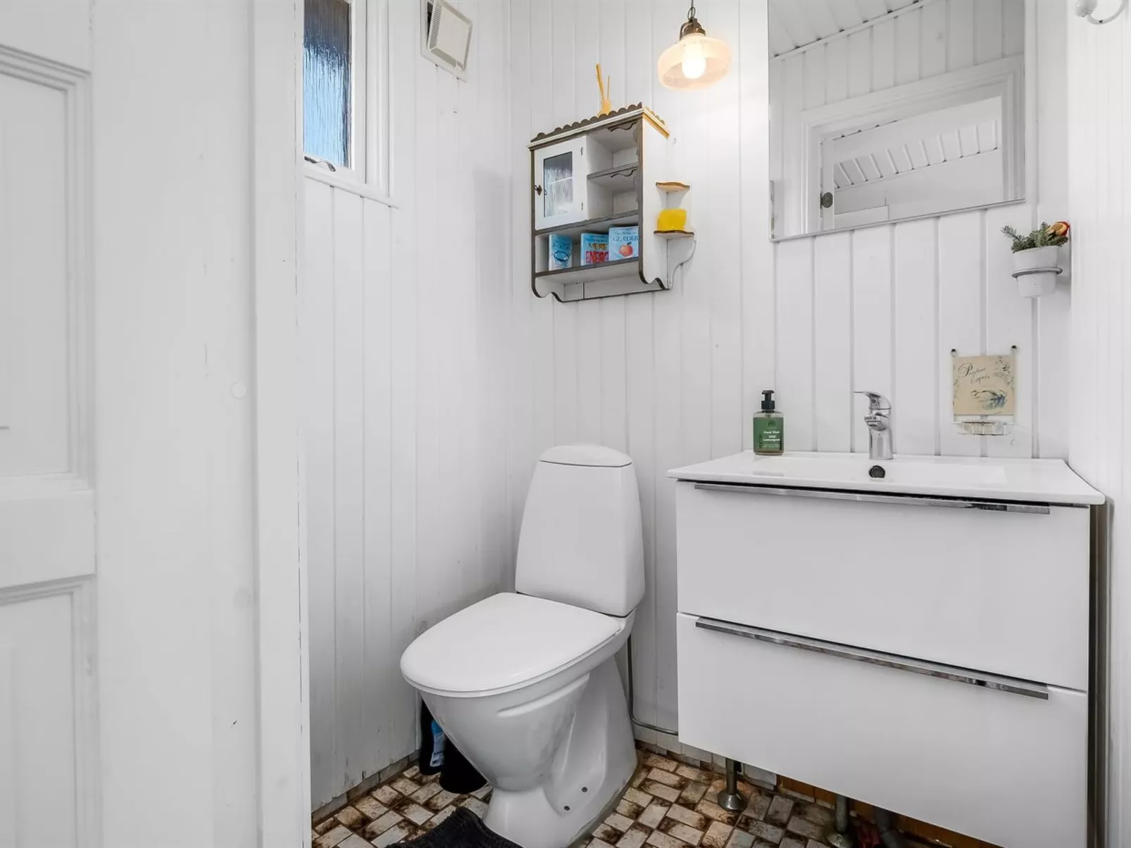 "Sylvia" - 450m from the sea-Inside