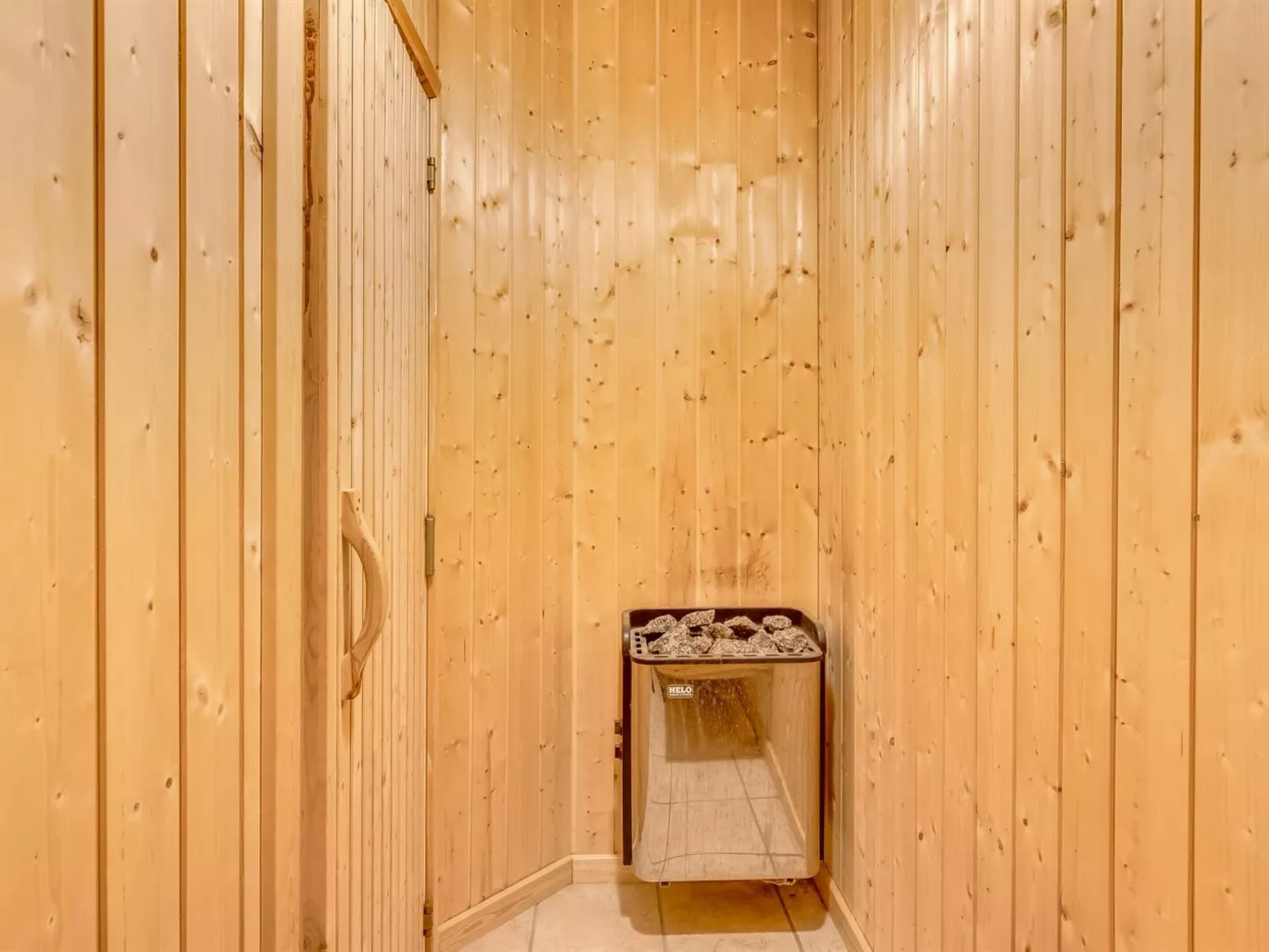 "Emila" - 2.2km from the sea-Drinnen