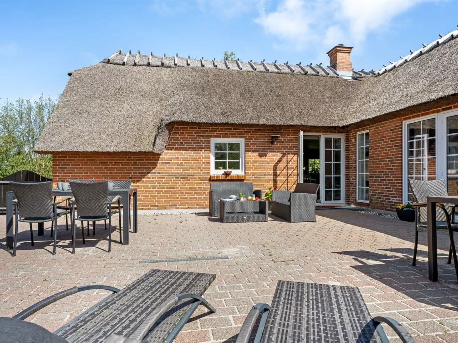 "Krok" - 1.2km from the sea-Outside