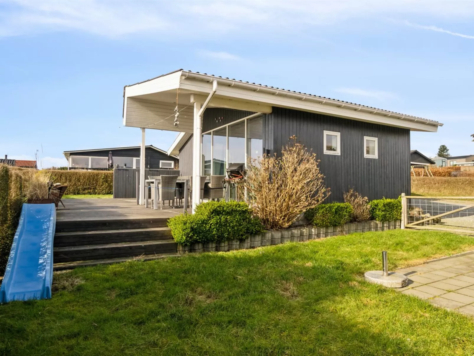 "Gyrid" - 150m from the sea-Outside