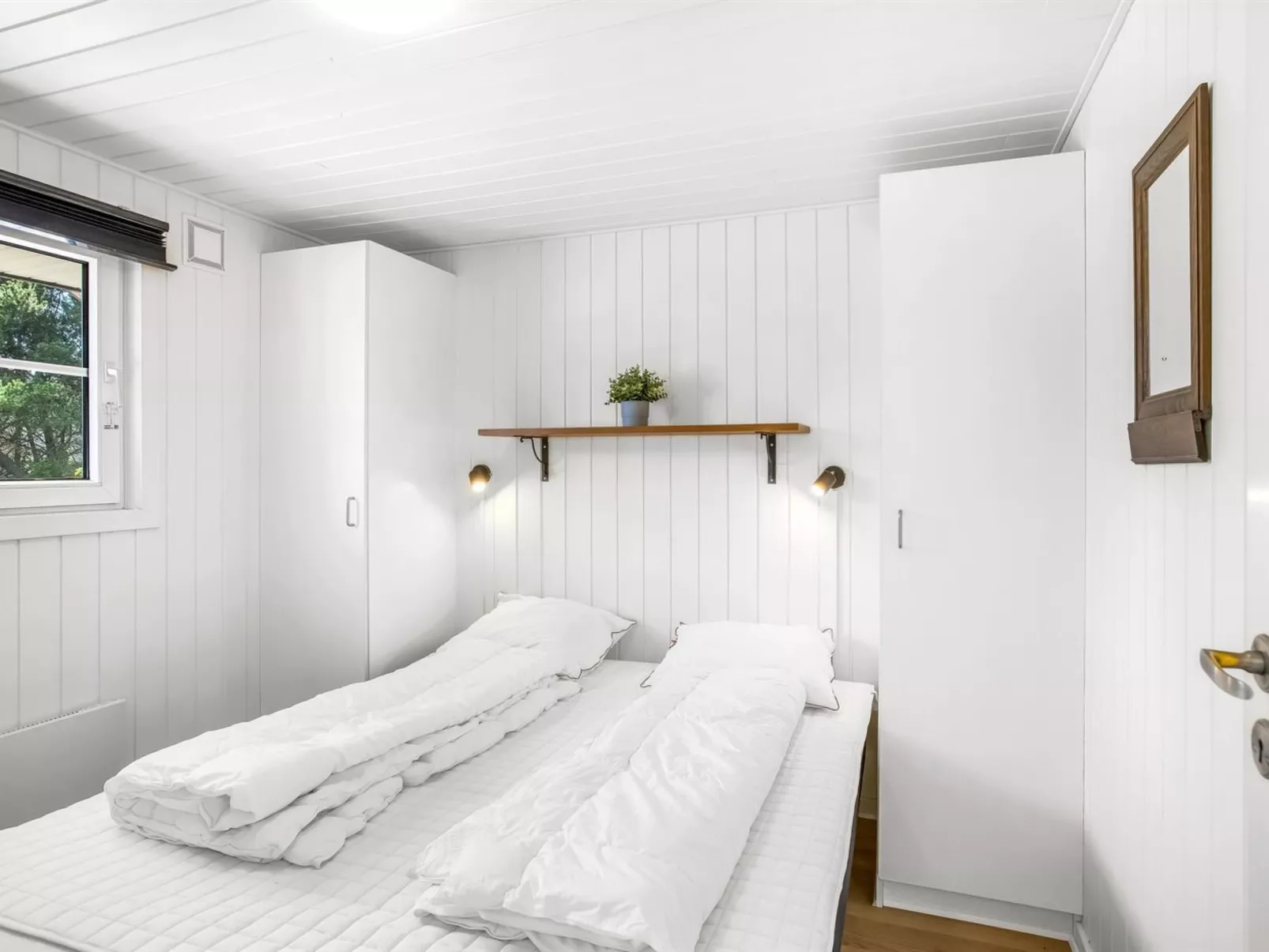 "Joseline" - 1.8km from the sea-Inside