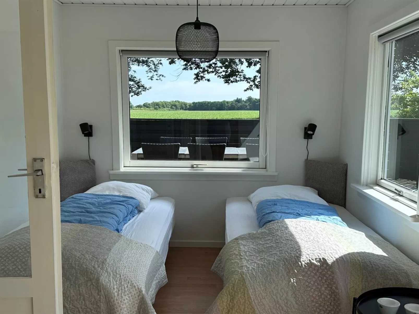 "Francis" - 300m from the sea-Inside