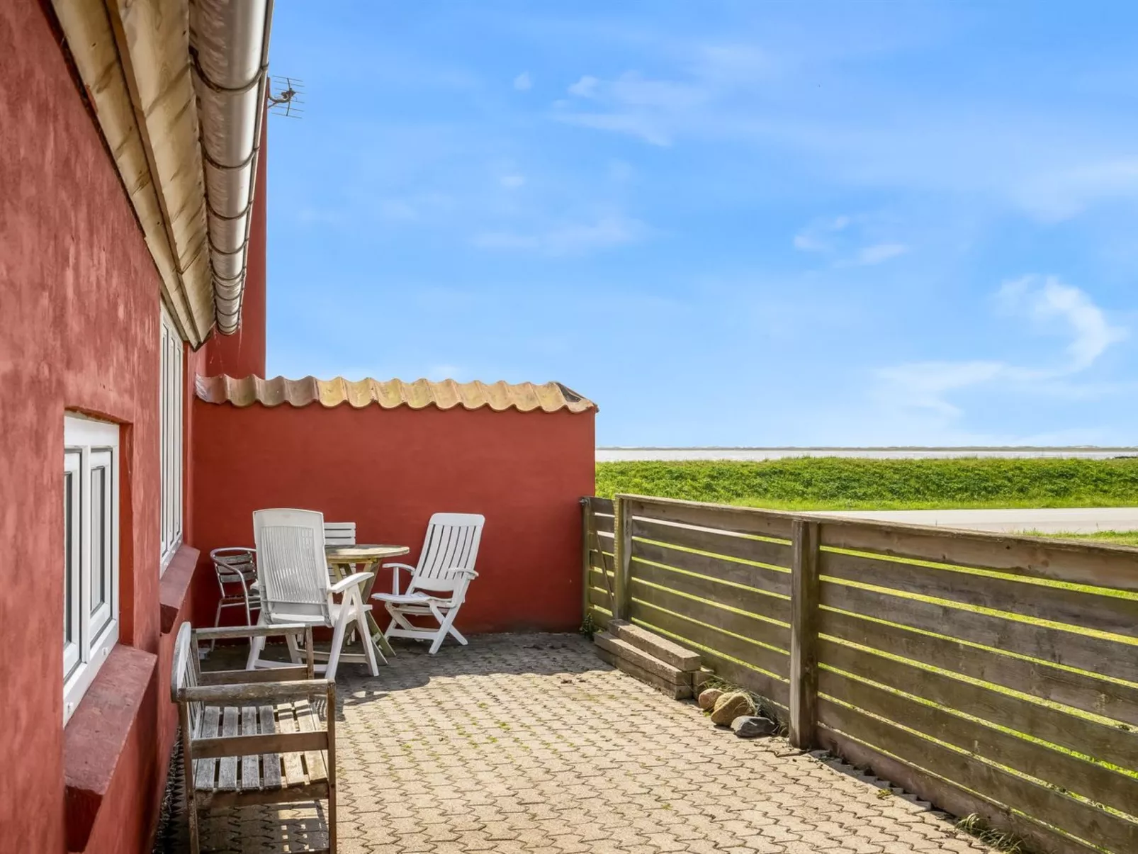 "Edvardsine" - 20m to the fjord-Dehors