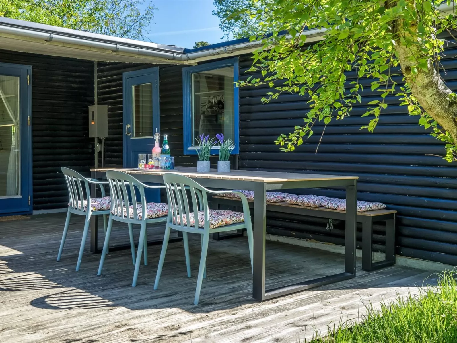 "Bene" -  from the sea-Outside