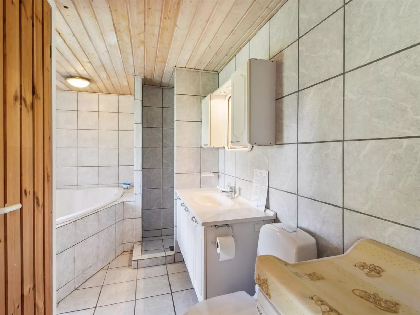 "Carit" - 80m from the sea-Inside