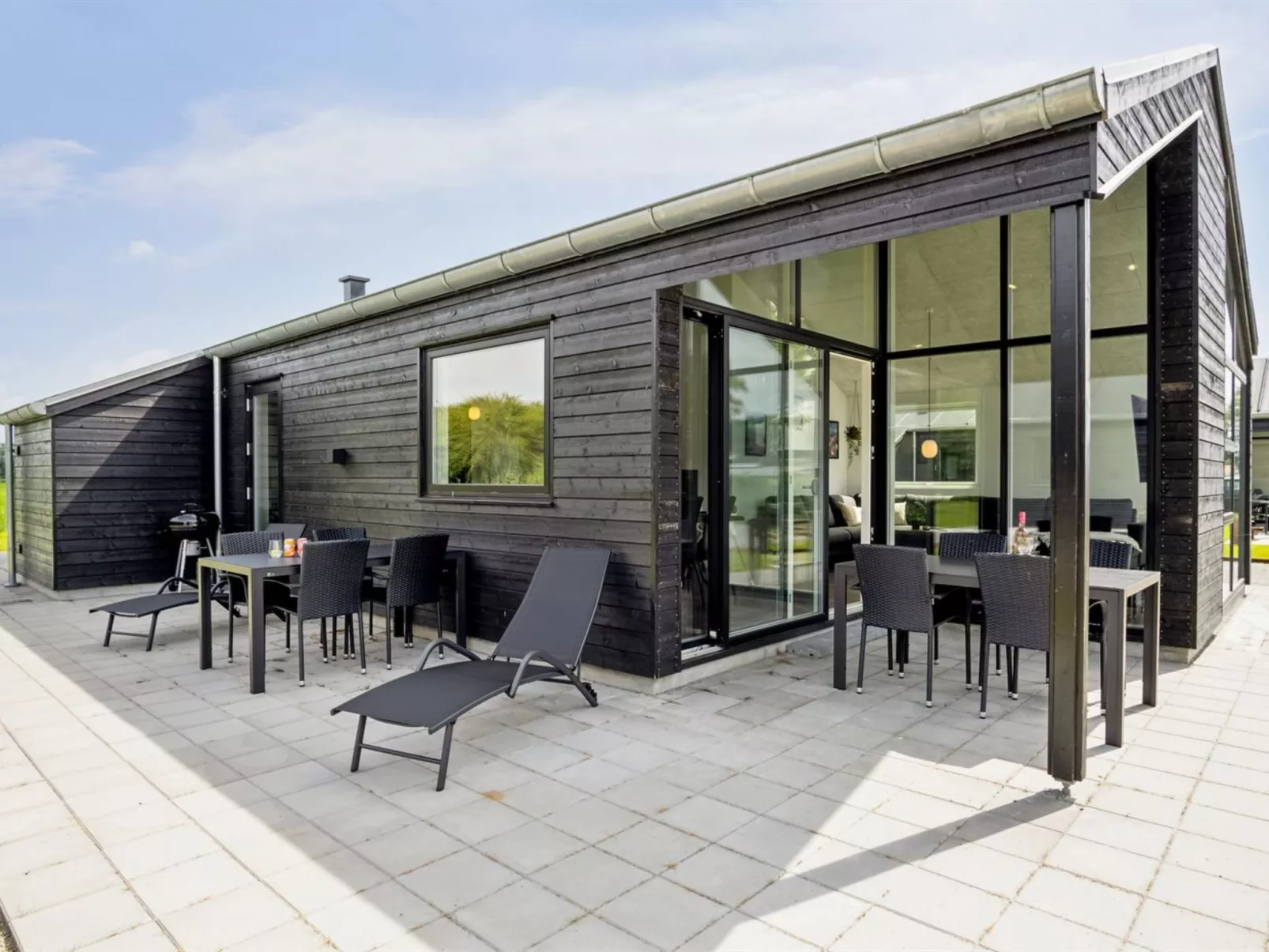 "Henryk" - 75m from the sea-Draußen