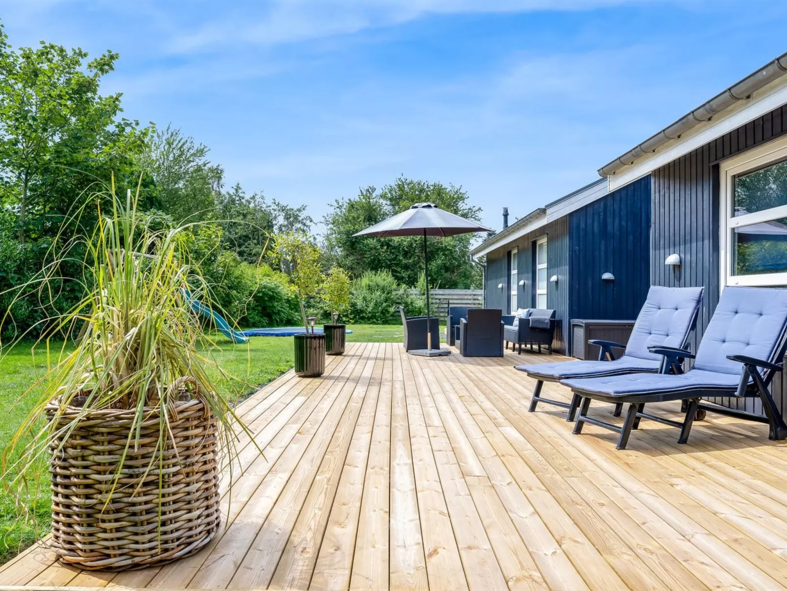 "Binta" - 800m from the sea-Draußen