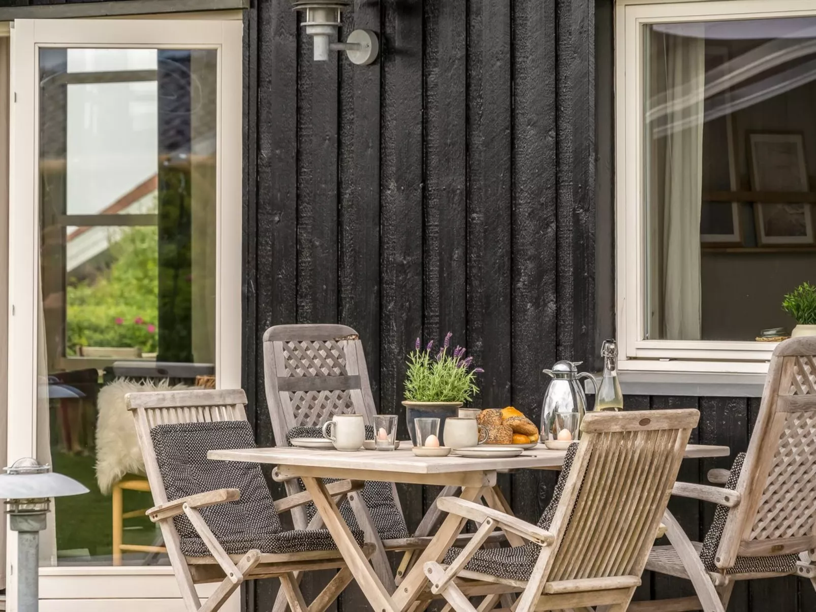 "Gedda" -  from the sea-Outside