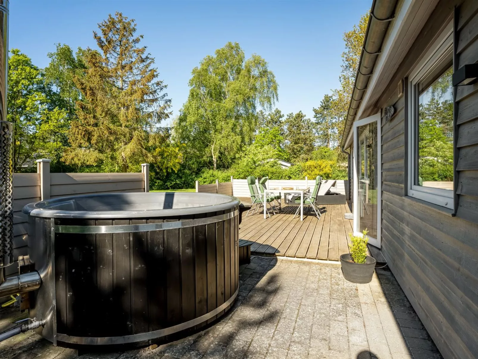 "Rohan" - 700m from the sea-Inside