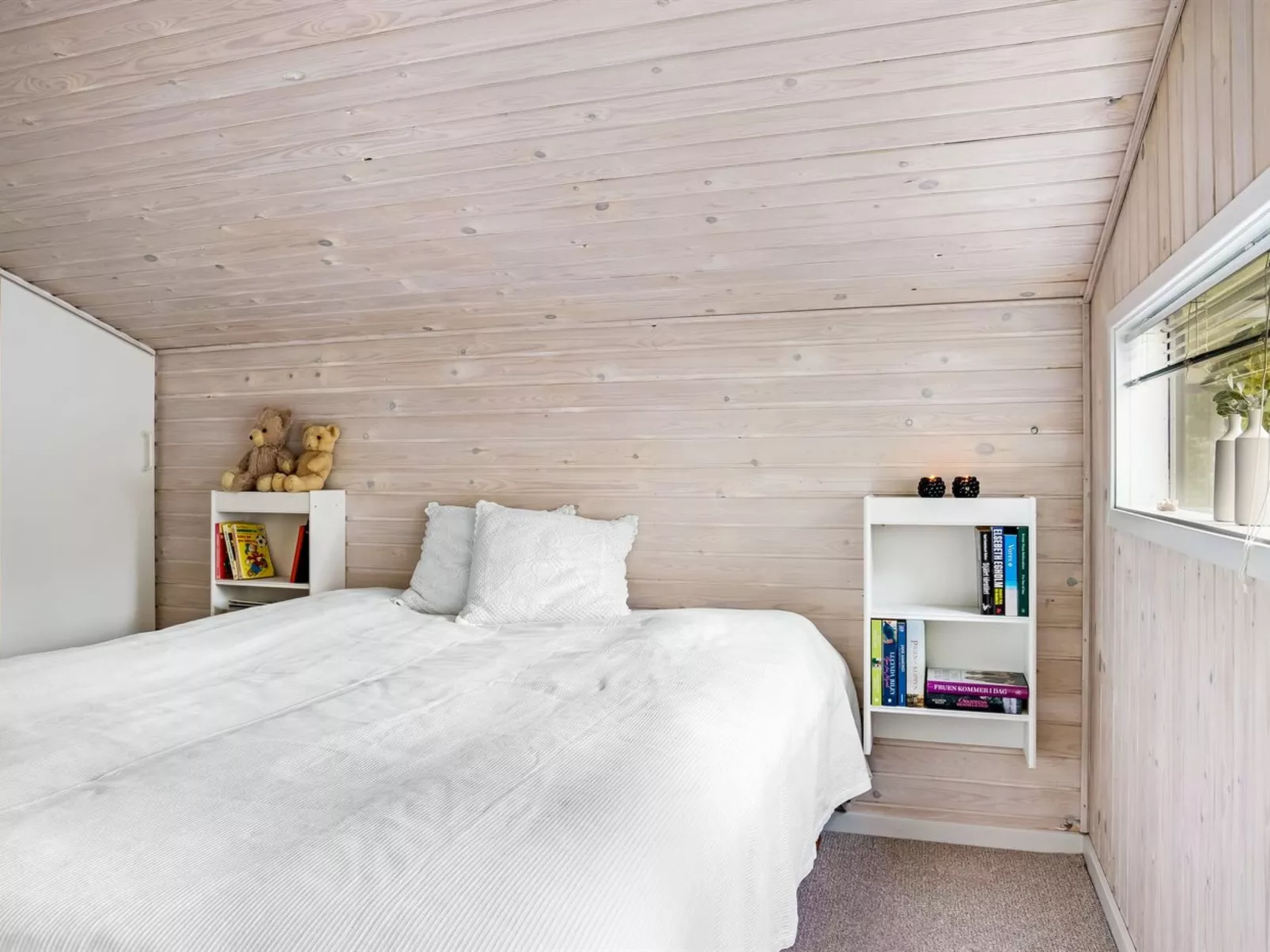 "Bosse" -  from the sea-Dedans