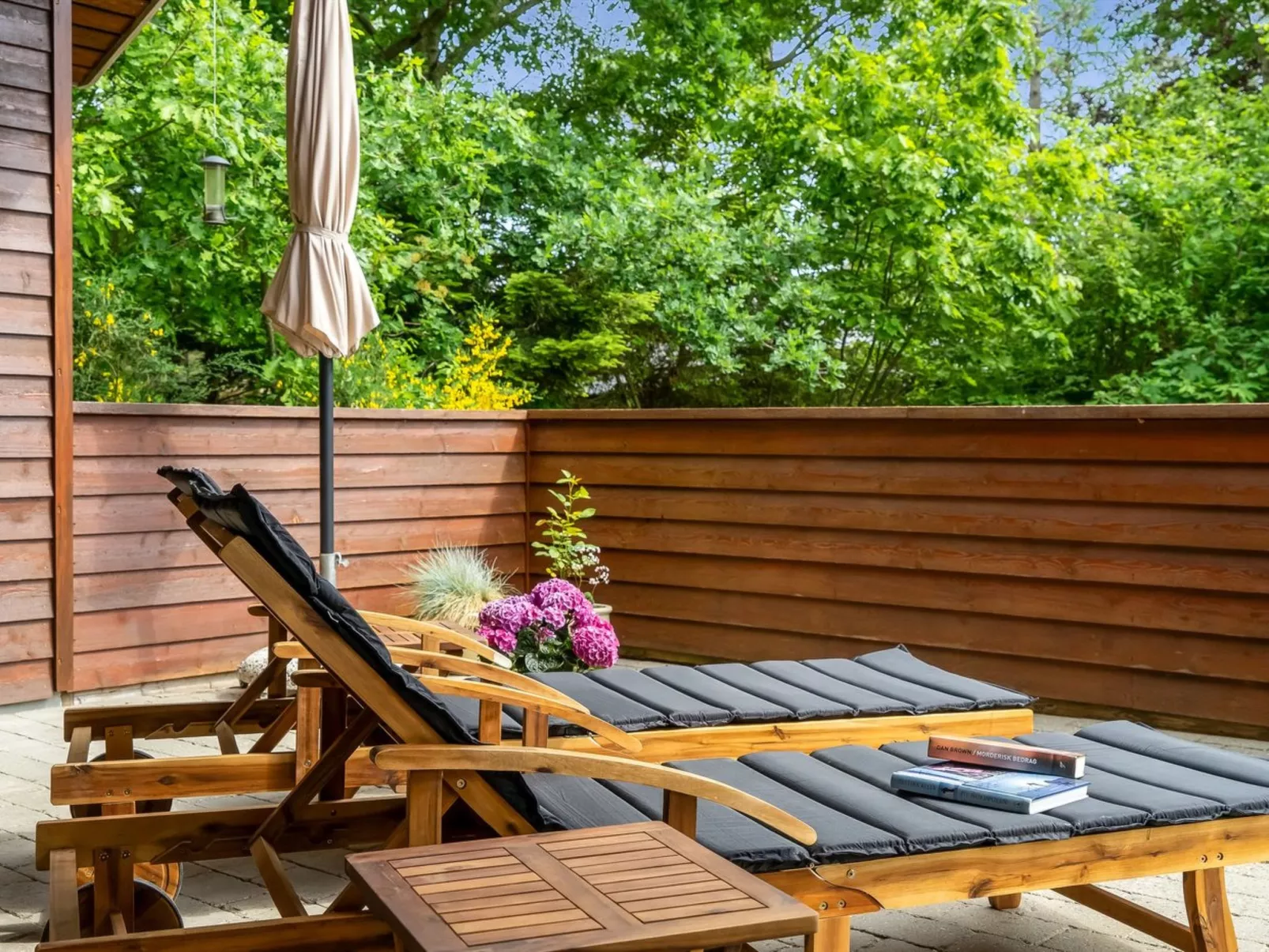 "Mauri" -  from the sea-Dehors