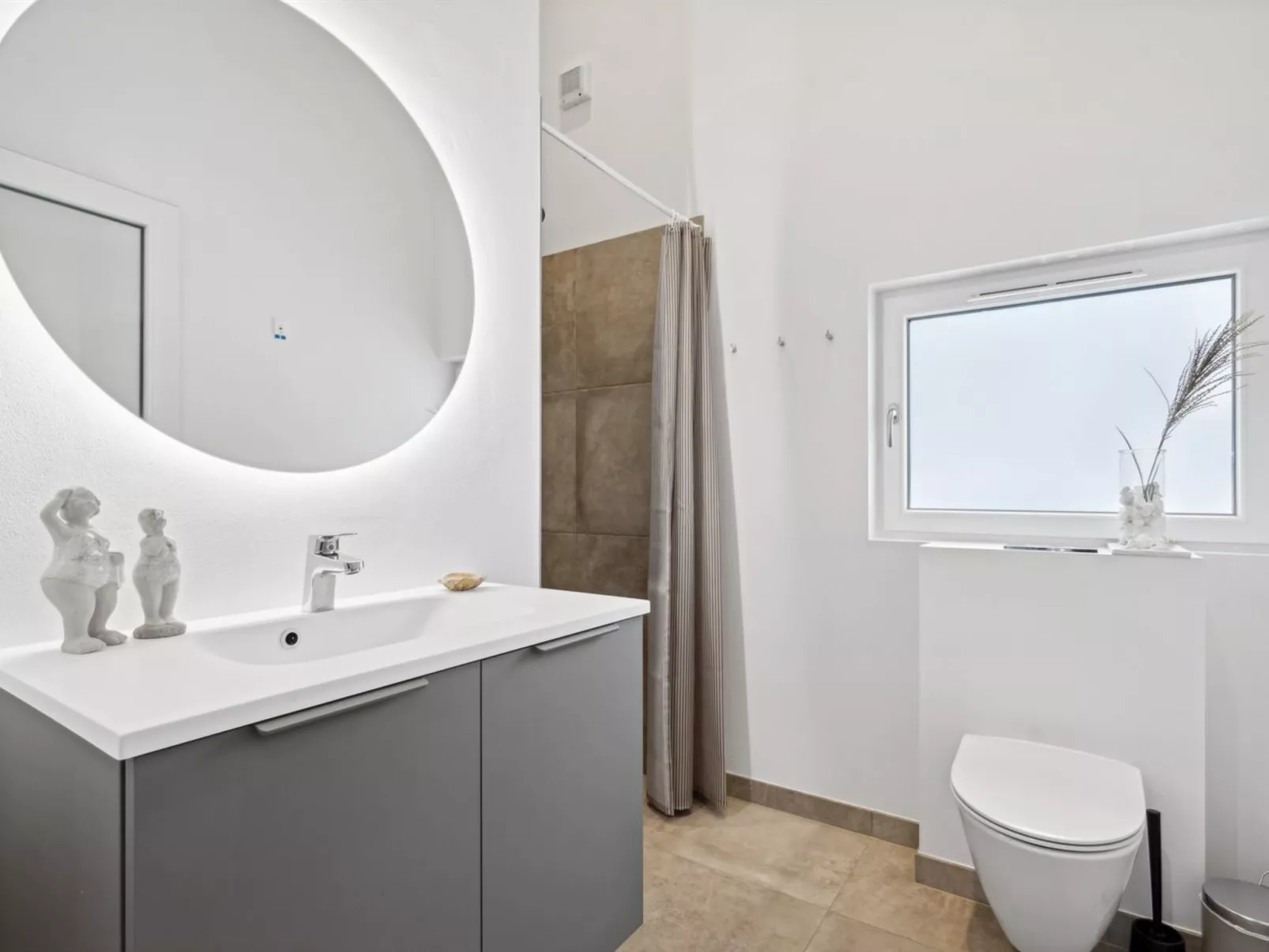 "Lanessa" - 800m from the sea-Dedans