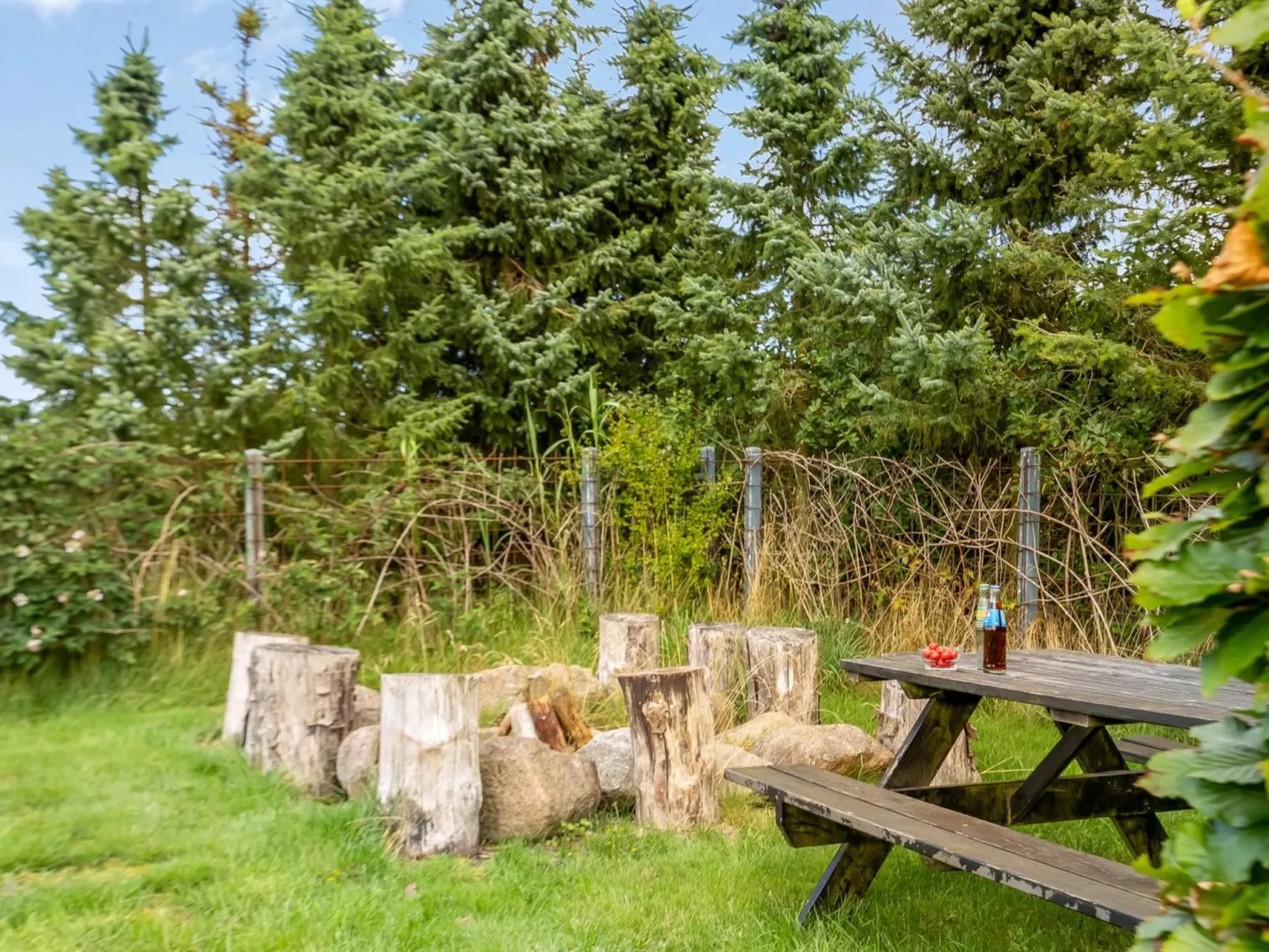 "Lari" - 600m from the sea-Outside