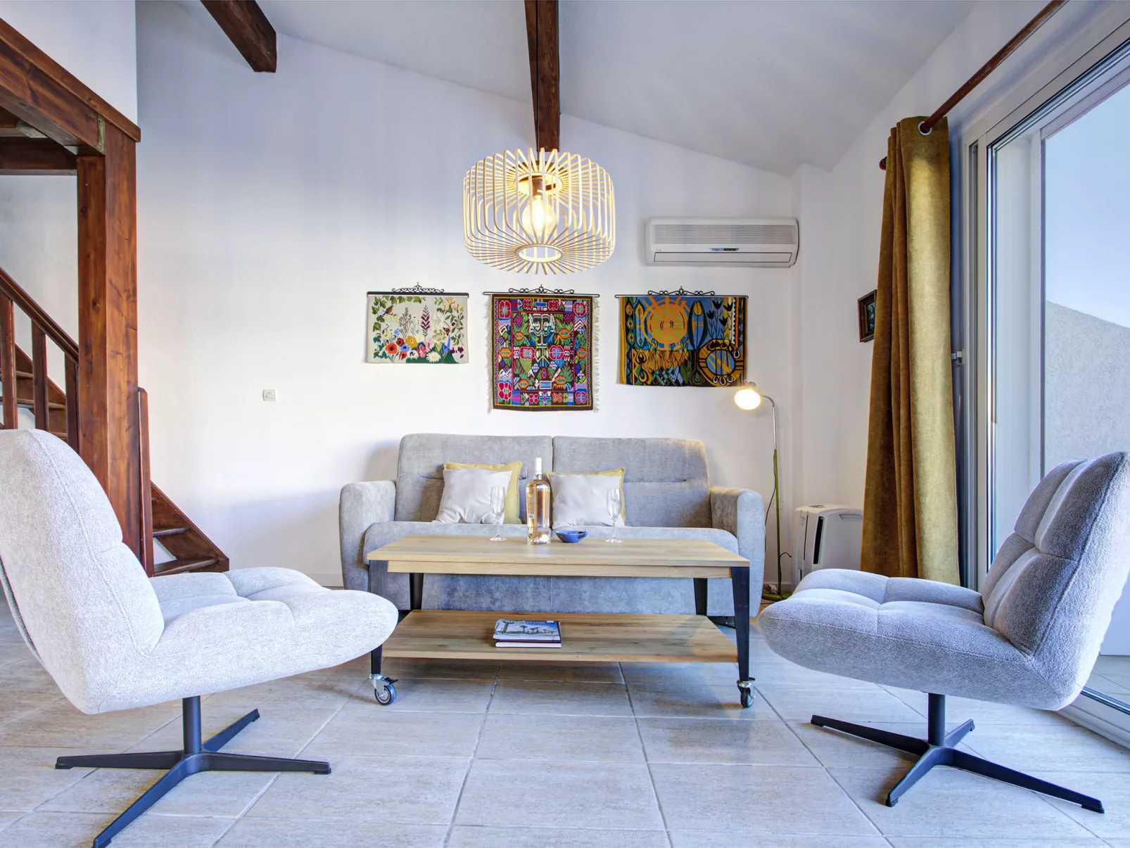 Villa 12 Cassin-Inside