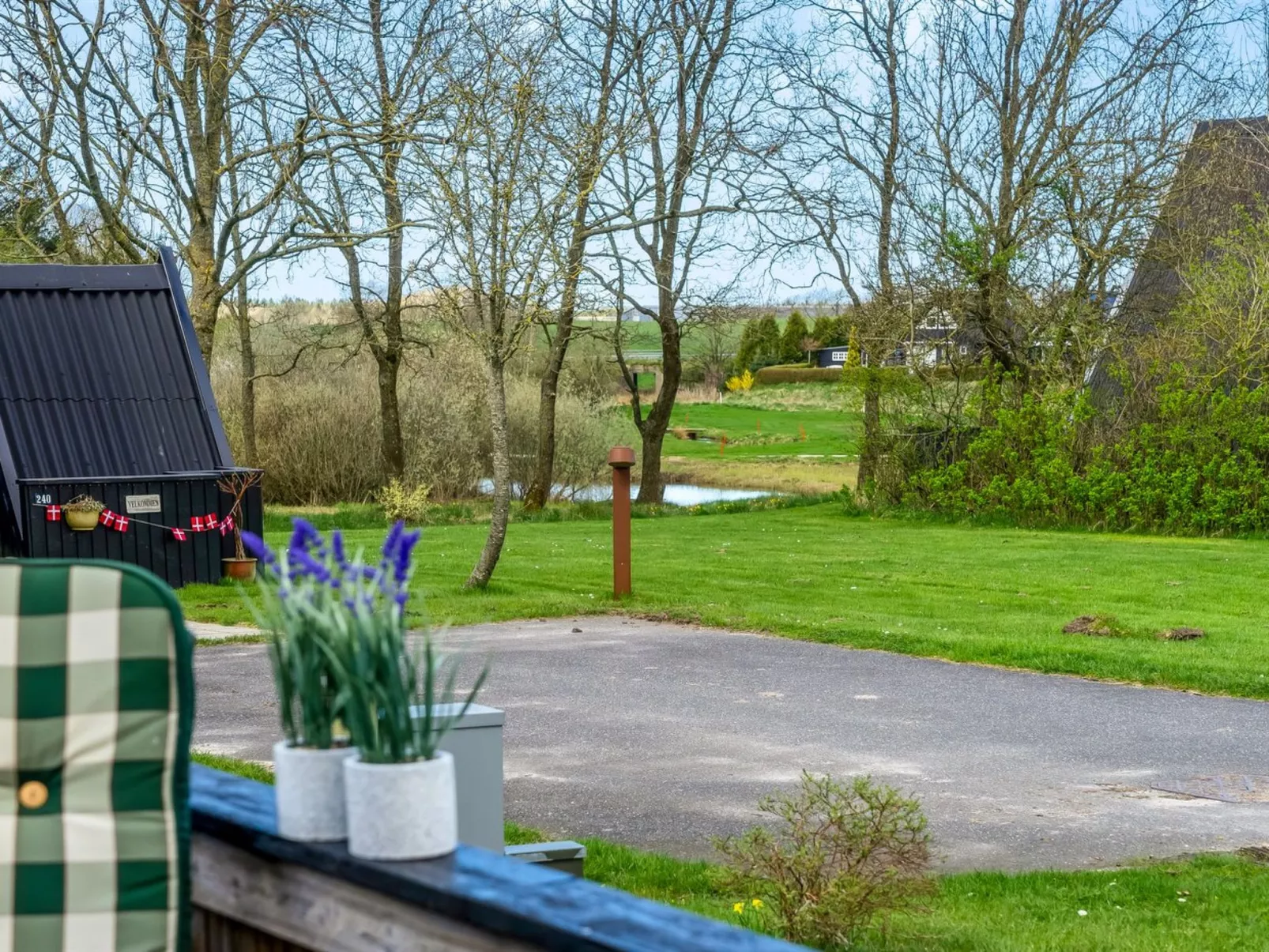 "Erly" - 18km to the fjord-Outside