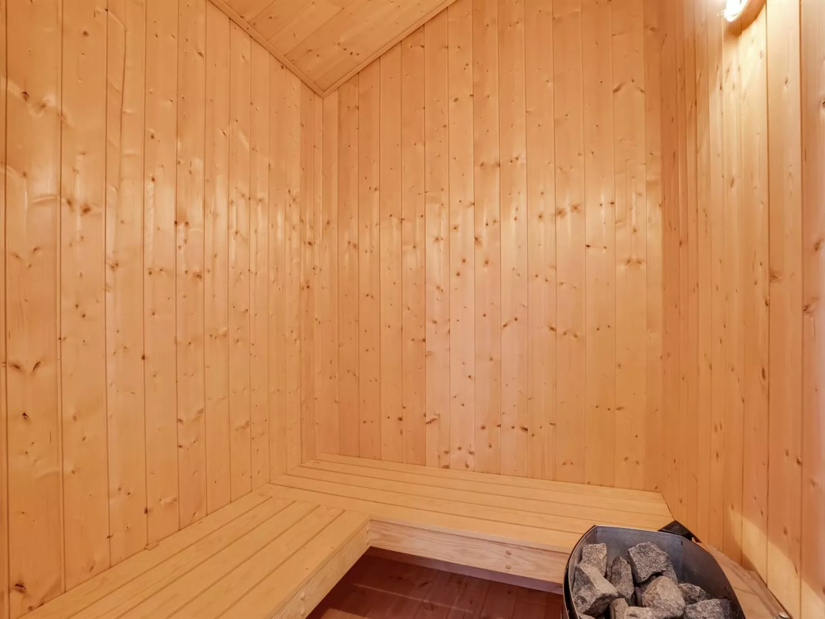 "Kiersten" - 800m from the sea-Inside