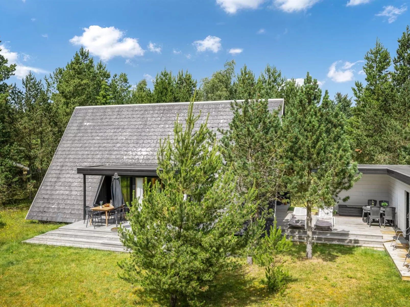 "Peta" - 1.6km from the sea-Outside