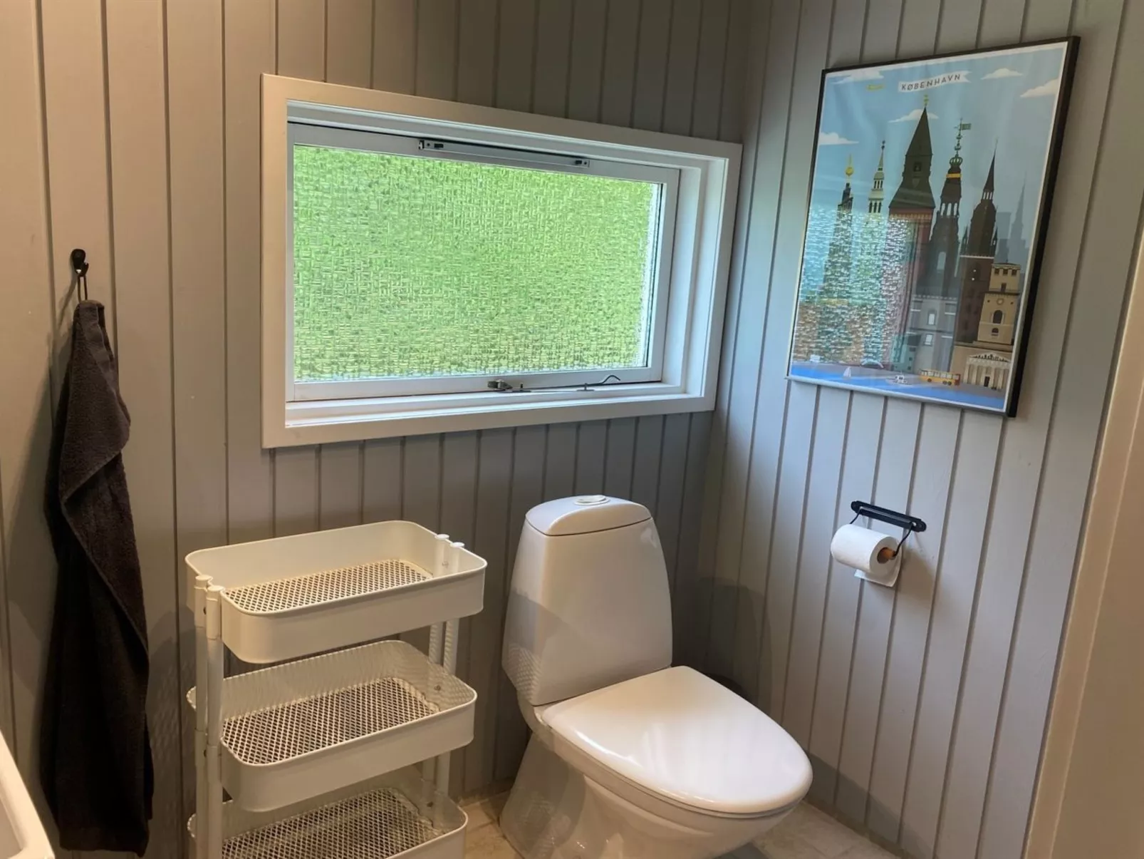 "Elnur" -  from the sea-Drinnen