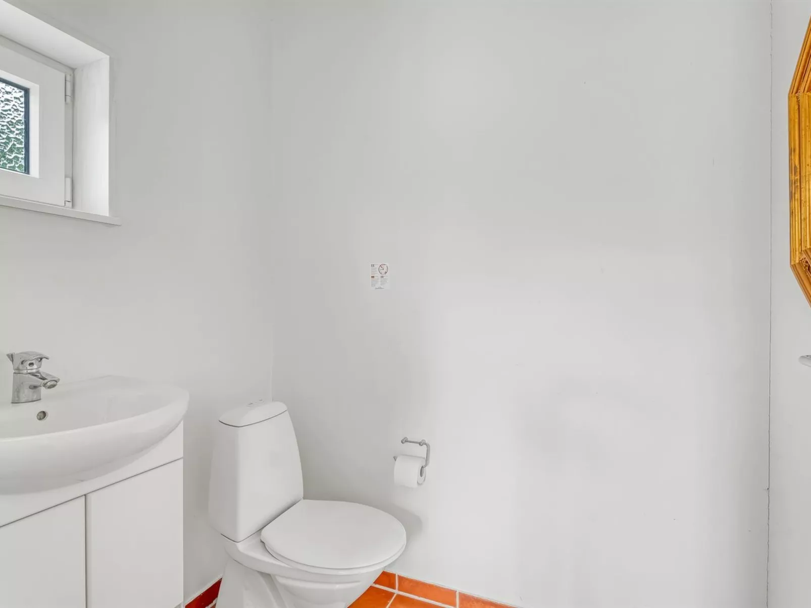 "Henkil" - 175m from the sea-Dedans