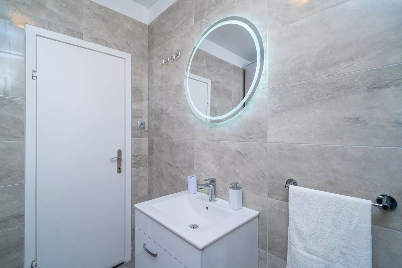 Apartments Vulicevic - Apartment Vulicevic A1 ( free private parking )-Salle de bain